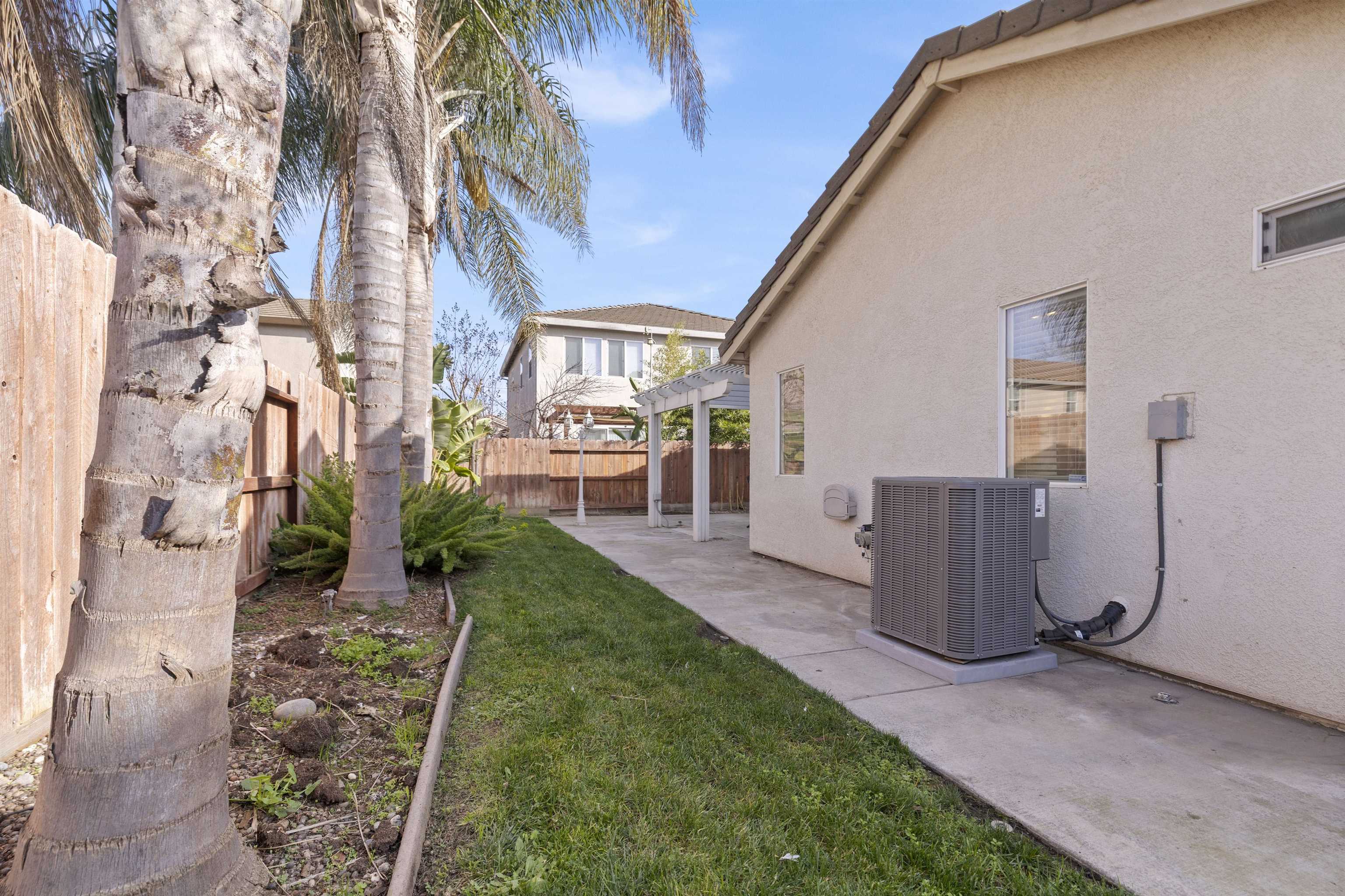 Detail Gallery Image 45 of 60 For 2237 Clock Tower Ct, Riverbank,  CA 95367 - 3 Beds | 2 Baths