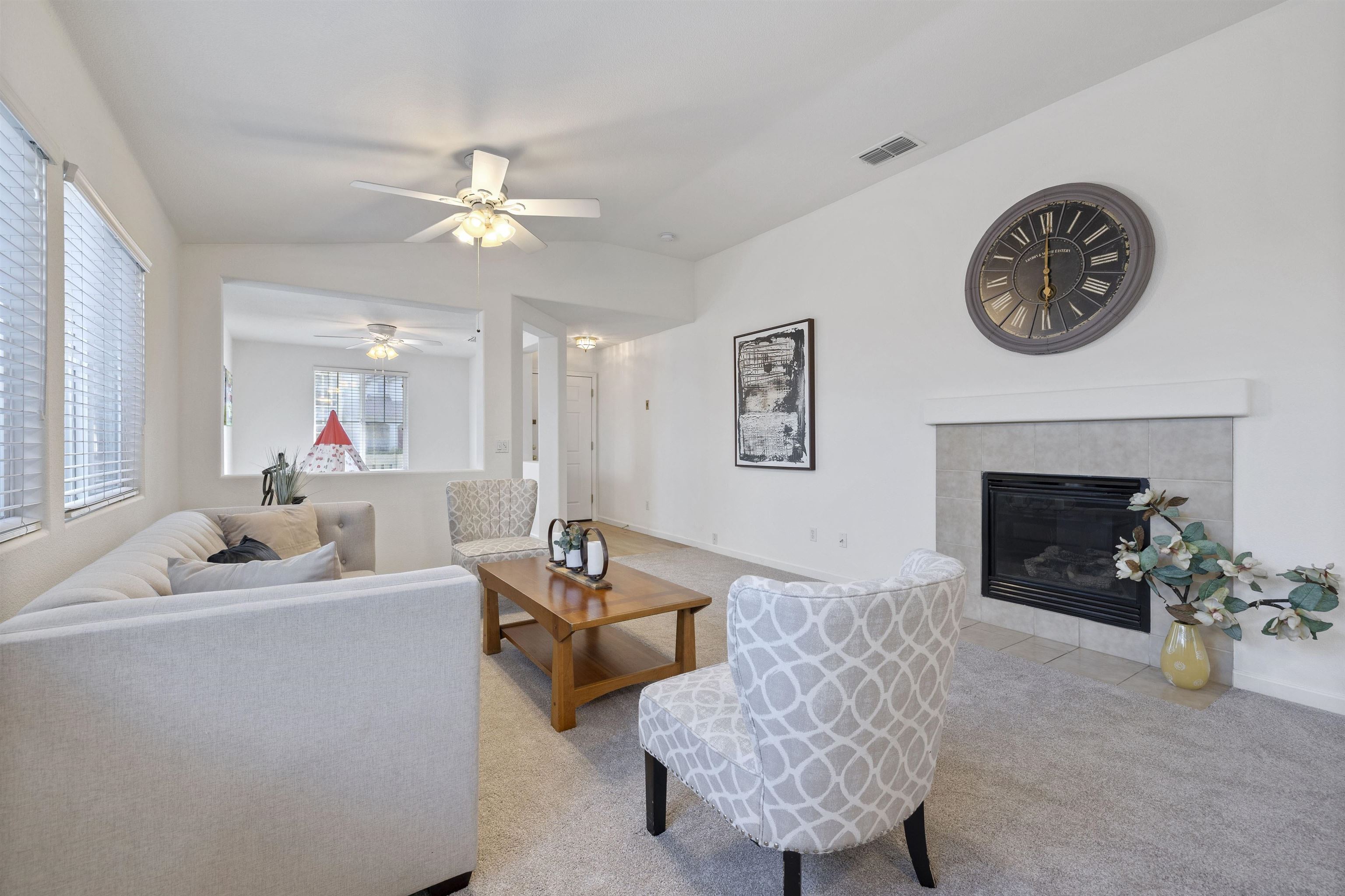 Detail Gallery Image 9 of 60 For 2237 Clock Tower Ct, Riverbank,  CA 95367 - 3 Beds | 2 Baths