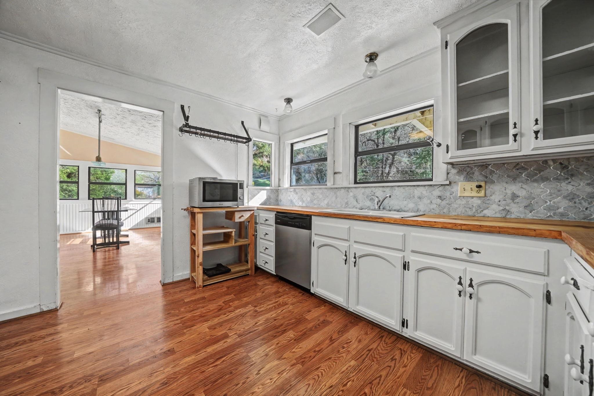 Detail Gallery Image 12 of 60 For 731 Dam, Murphys,  CA 95247 - 3 Beds | 3 Baths