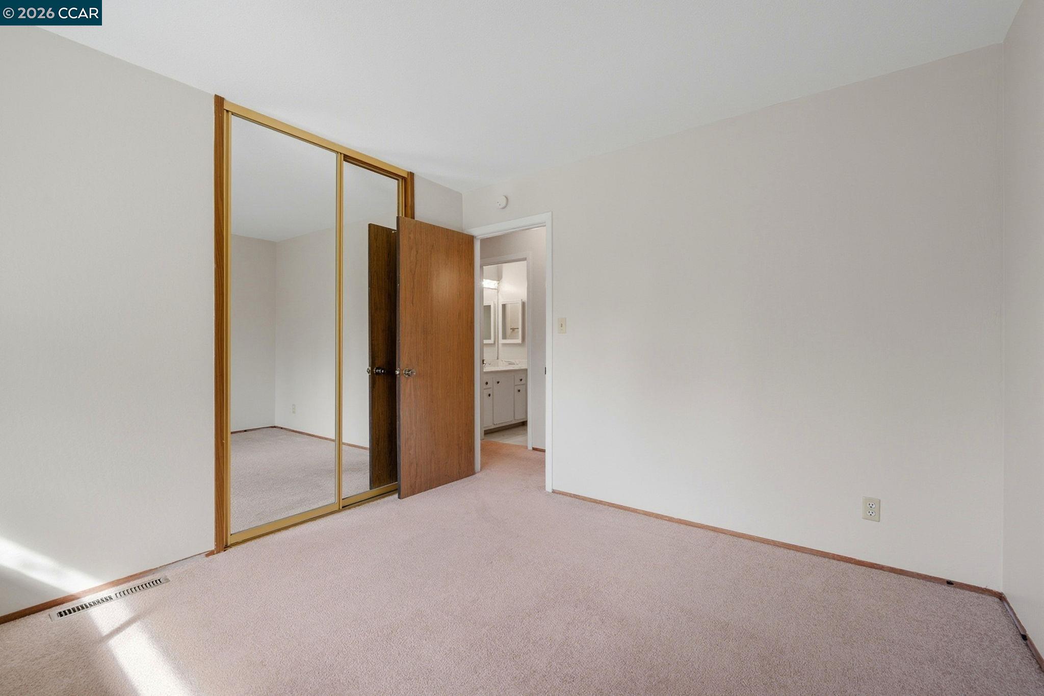 Photo #24: 41122501 Listing: Photo #24