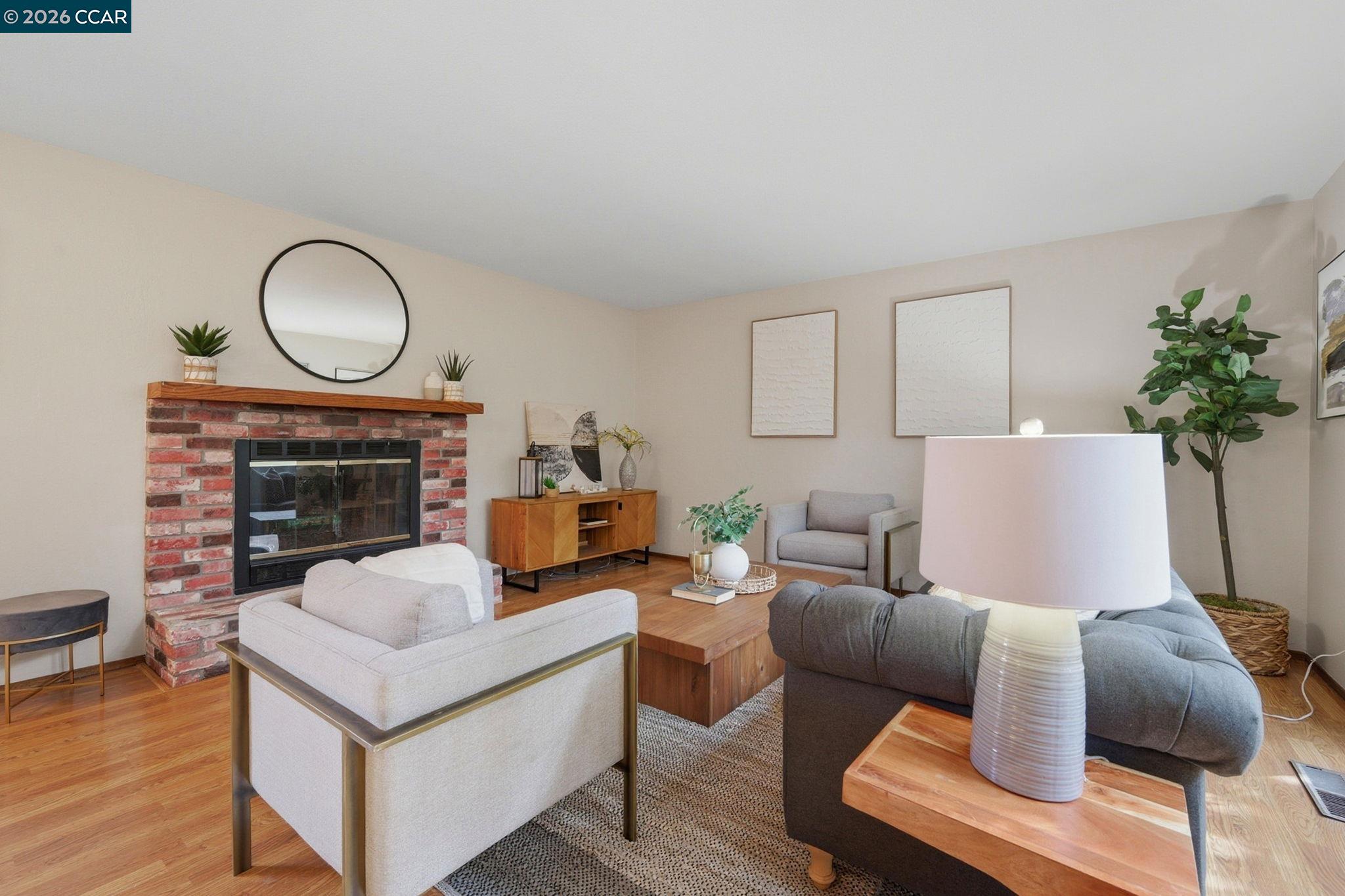 Photo #6: 41122501 Listing: Photo #6