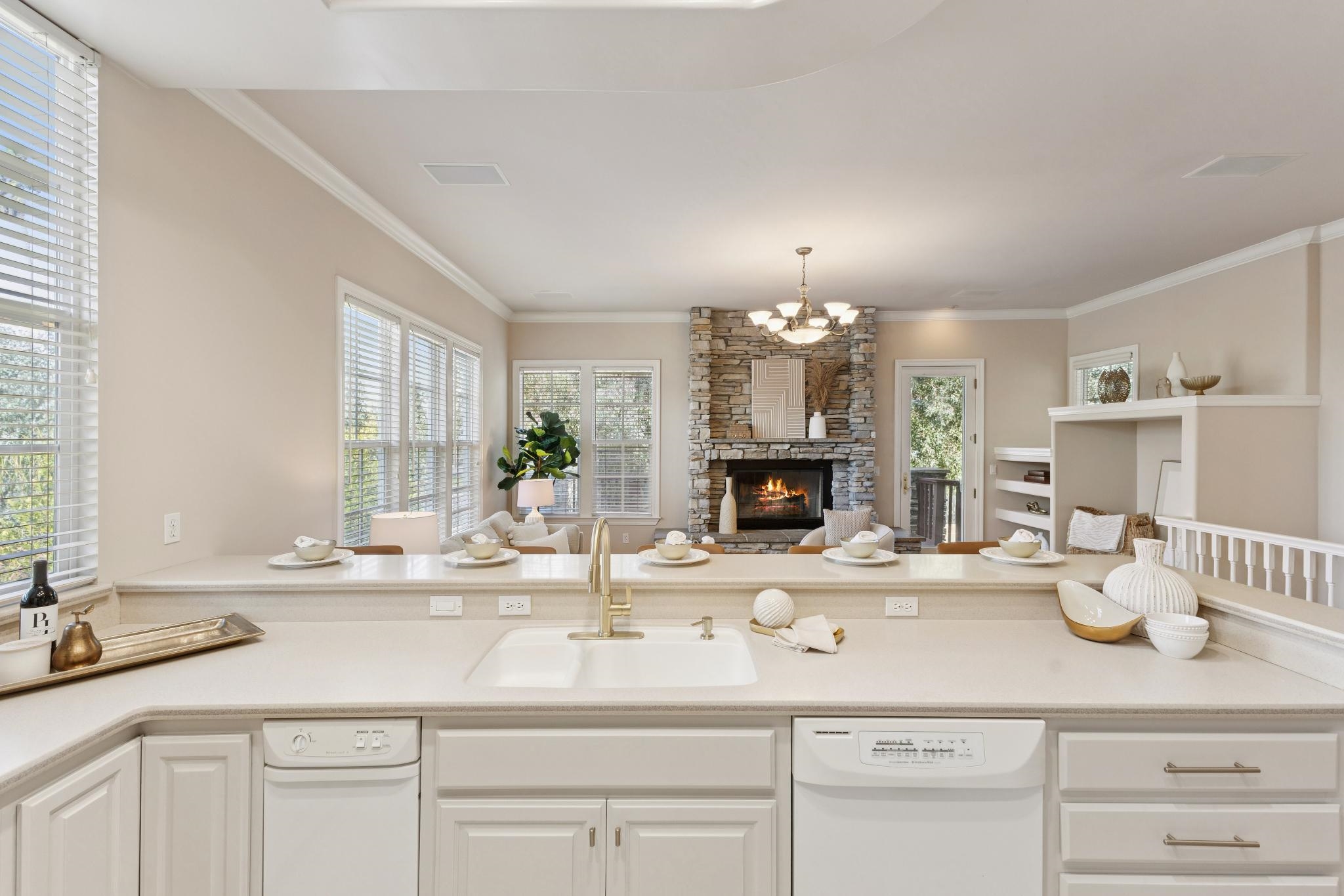 Detail Gallery Image 11 of 57 For 862 E Angela St, Pleasanton,  CA 94566 - 4 Beds | 4 Baths