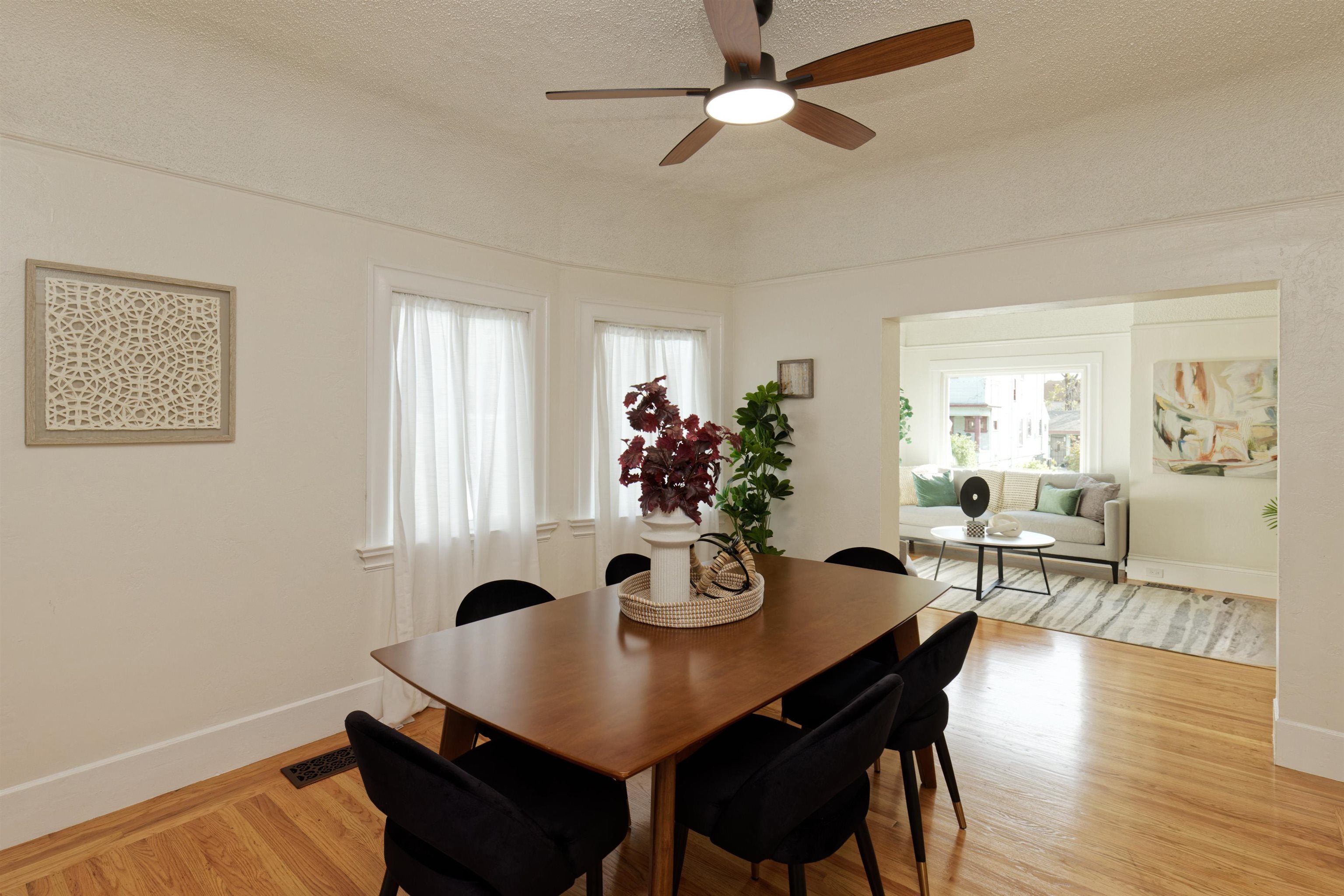 Detail Gallery Image 11 of 27 For 716 39th St, Oakland,  CA 94609 - 3 Beds | 2 Baths