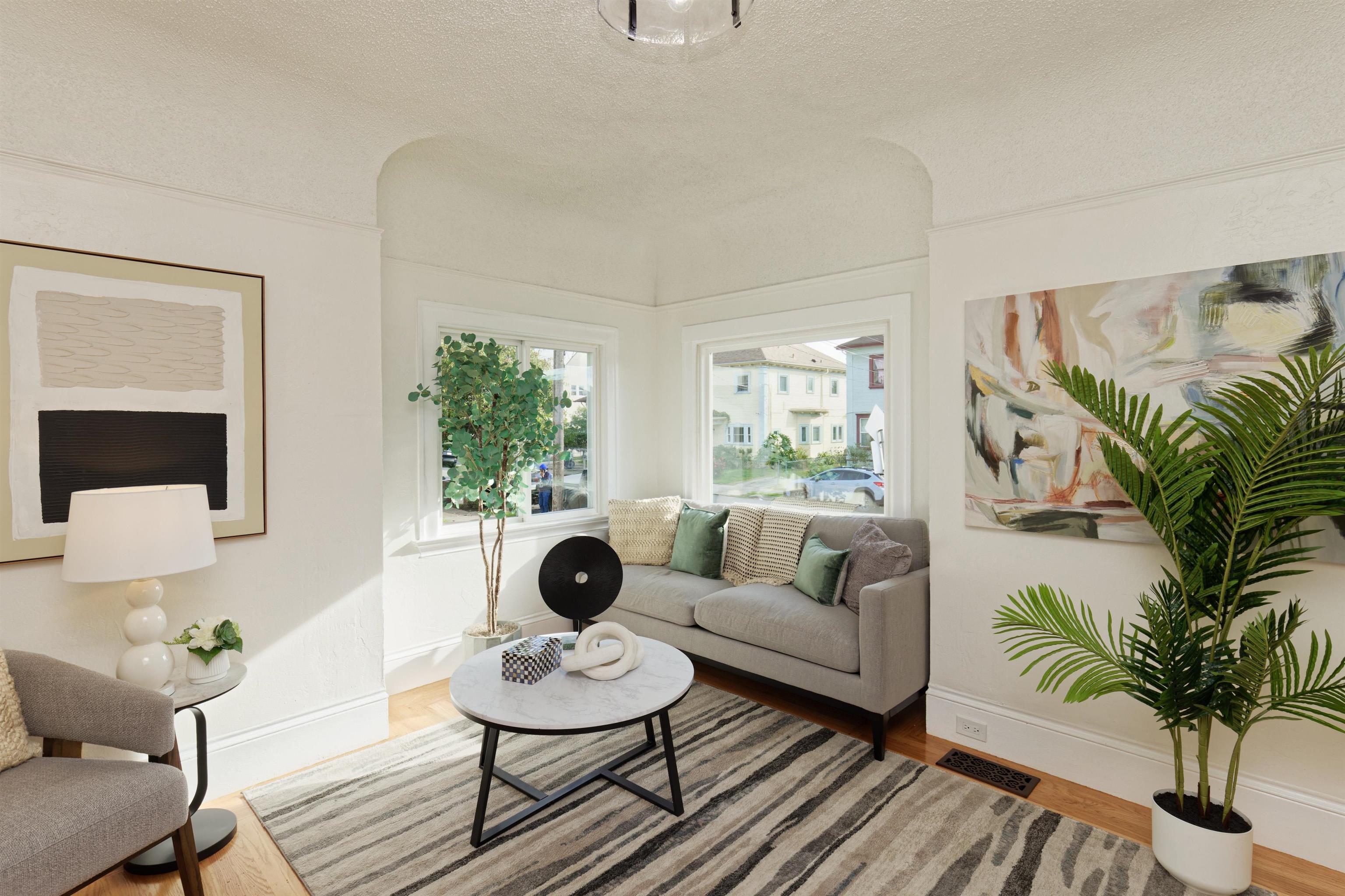 Detail Gallery Image 7 of 27 For 716 39th St, Oakland,  CA 94609 - 3 Beds | 2 Baths