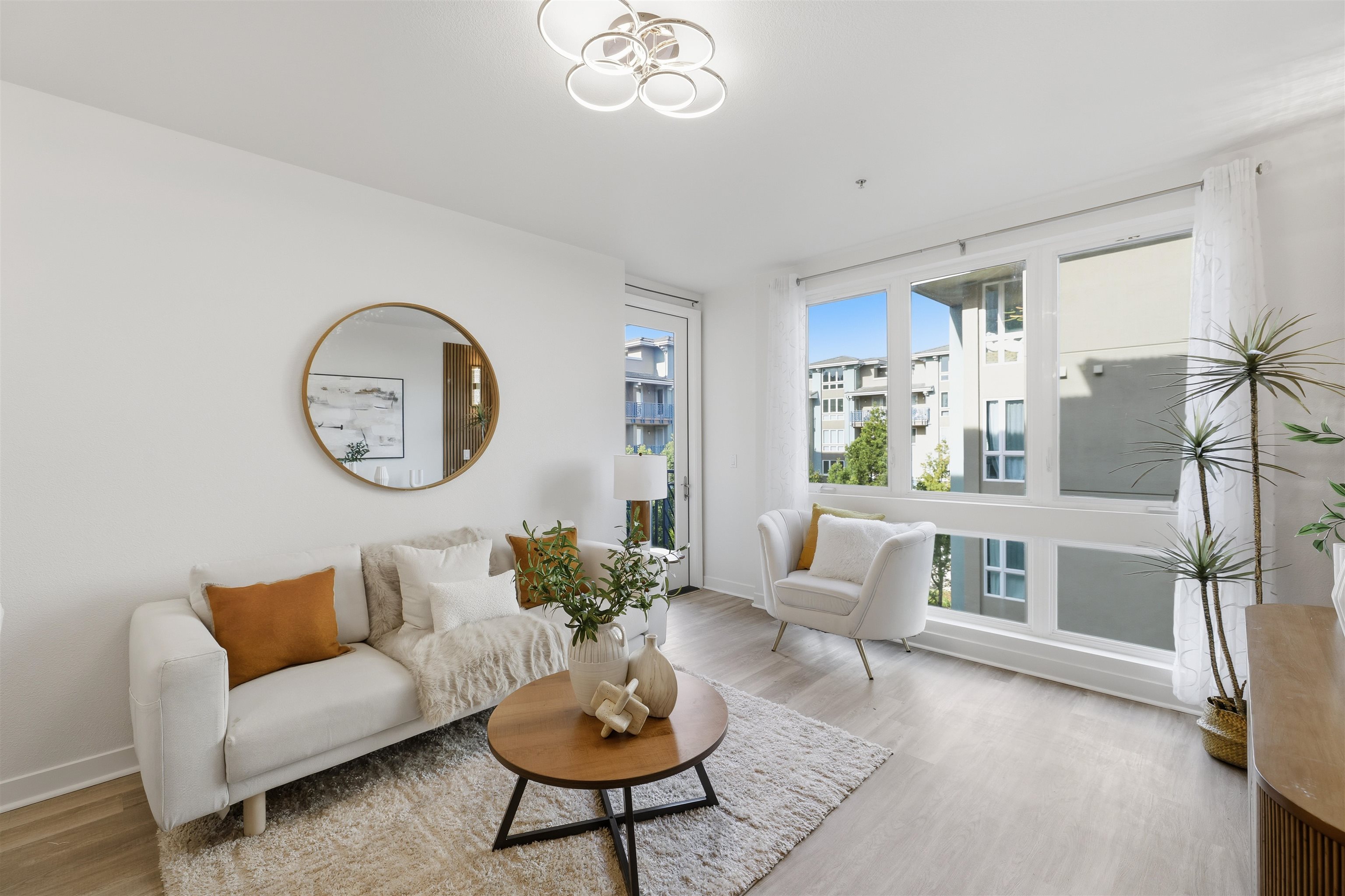 Photo #2: 41122509 Listing: Photo #2