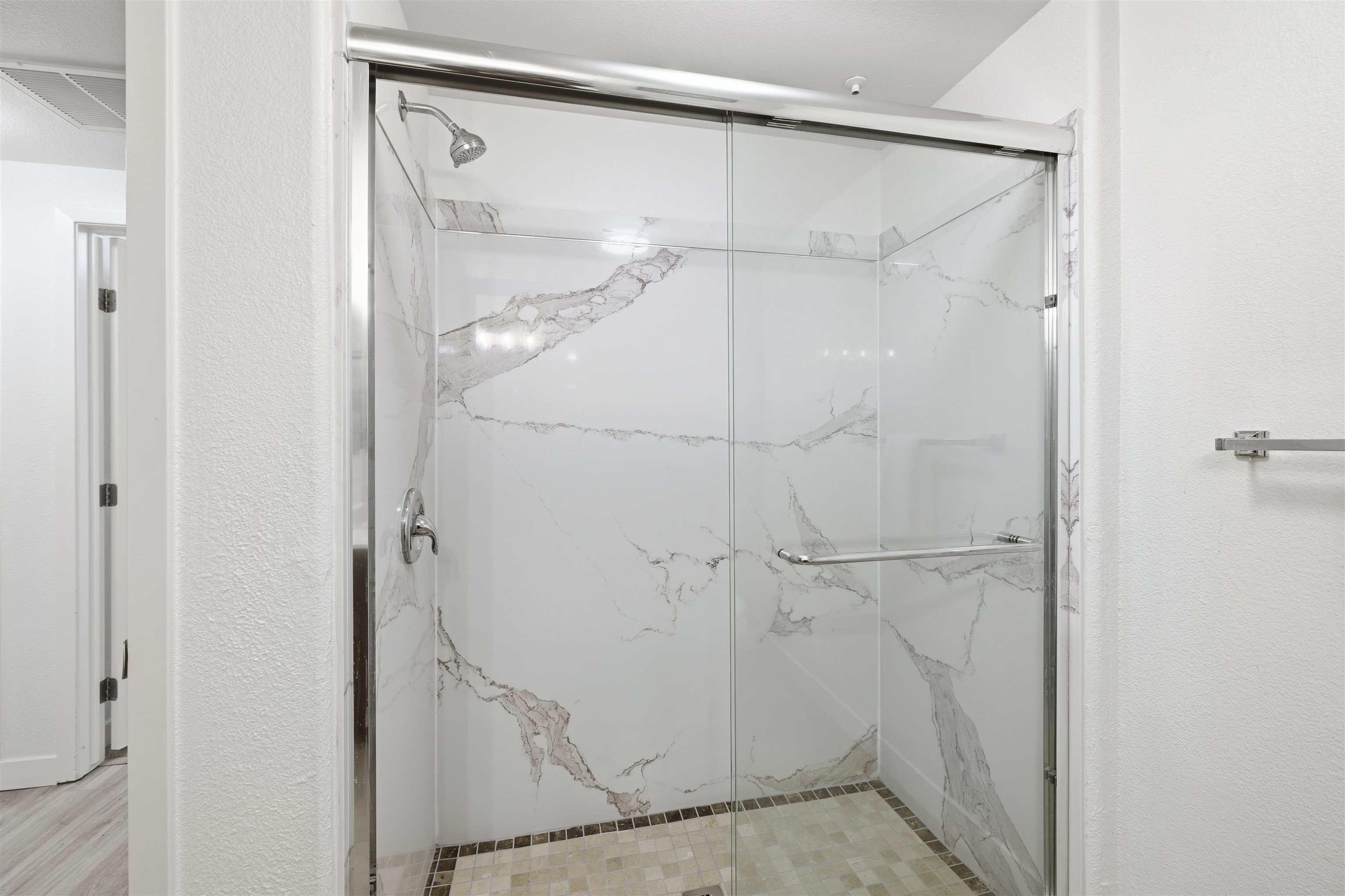 Photo #33: 41122509 Listing: Photo #33