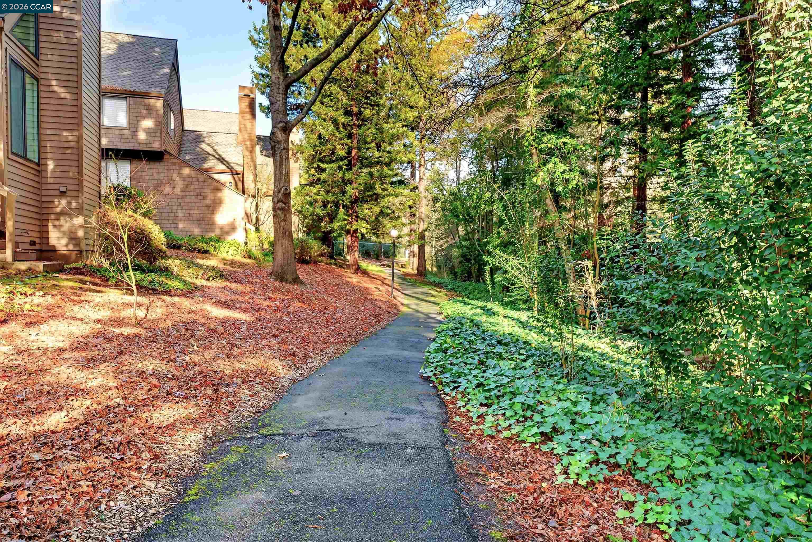 Detail Gallery Image 34 of 36 For 3360 Parker Hill Rd, Santa Rosa,  CA 95404-1743 - 2 Beds | 2 Baths