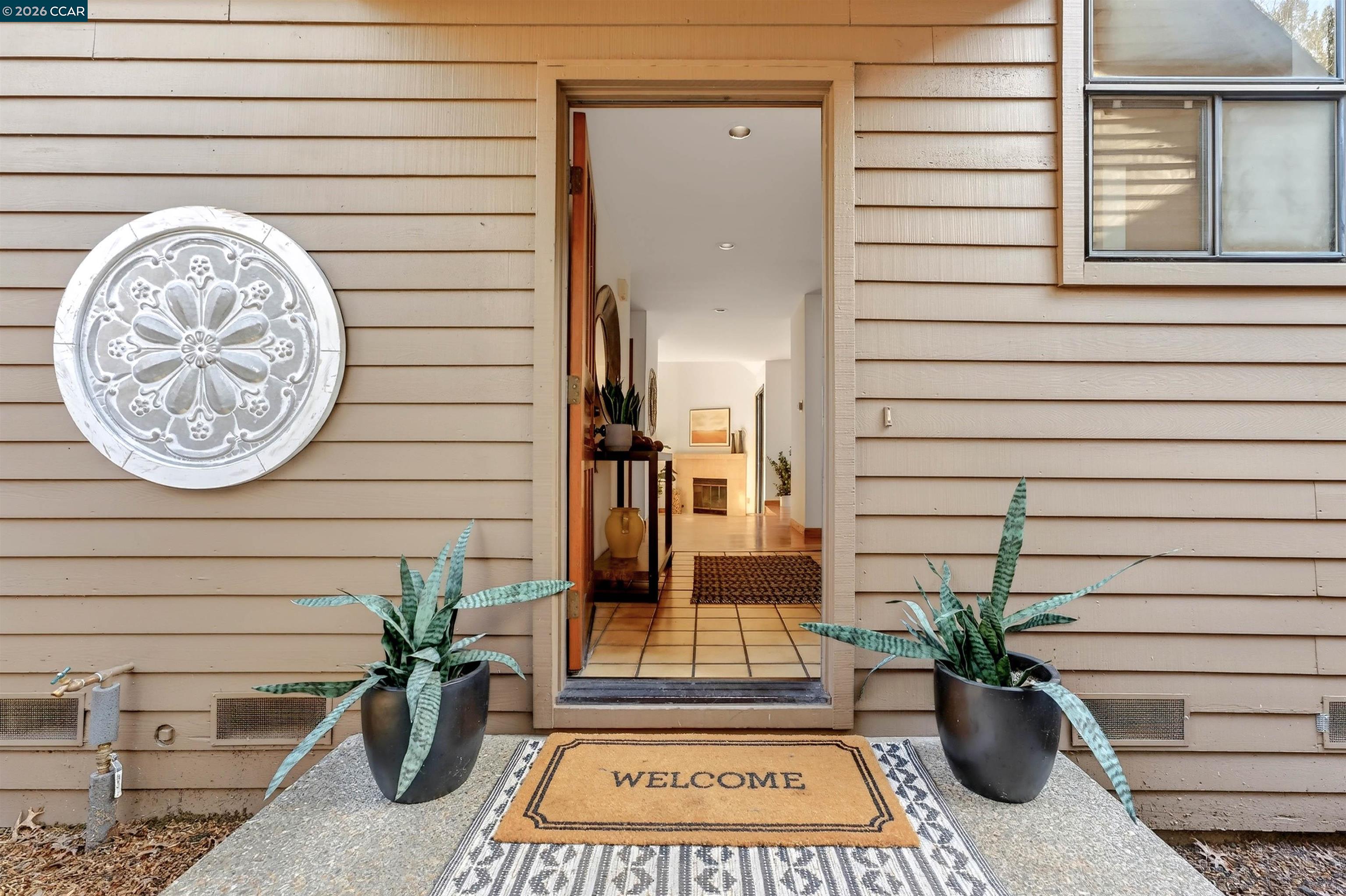 Detail Gallery Image 5 of 36 For 3360 Parker Hill Rd, Santa Rosa,  CA 95404-1743 - 2 Beds | 2 Baths