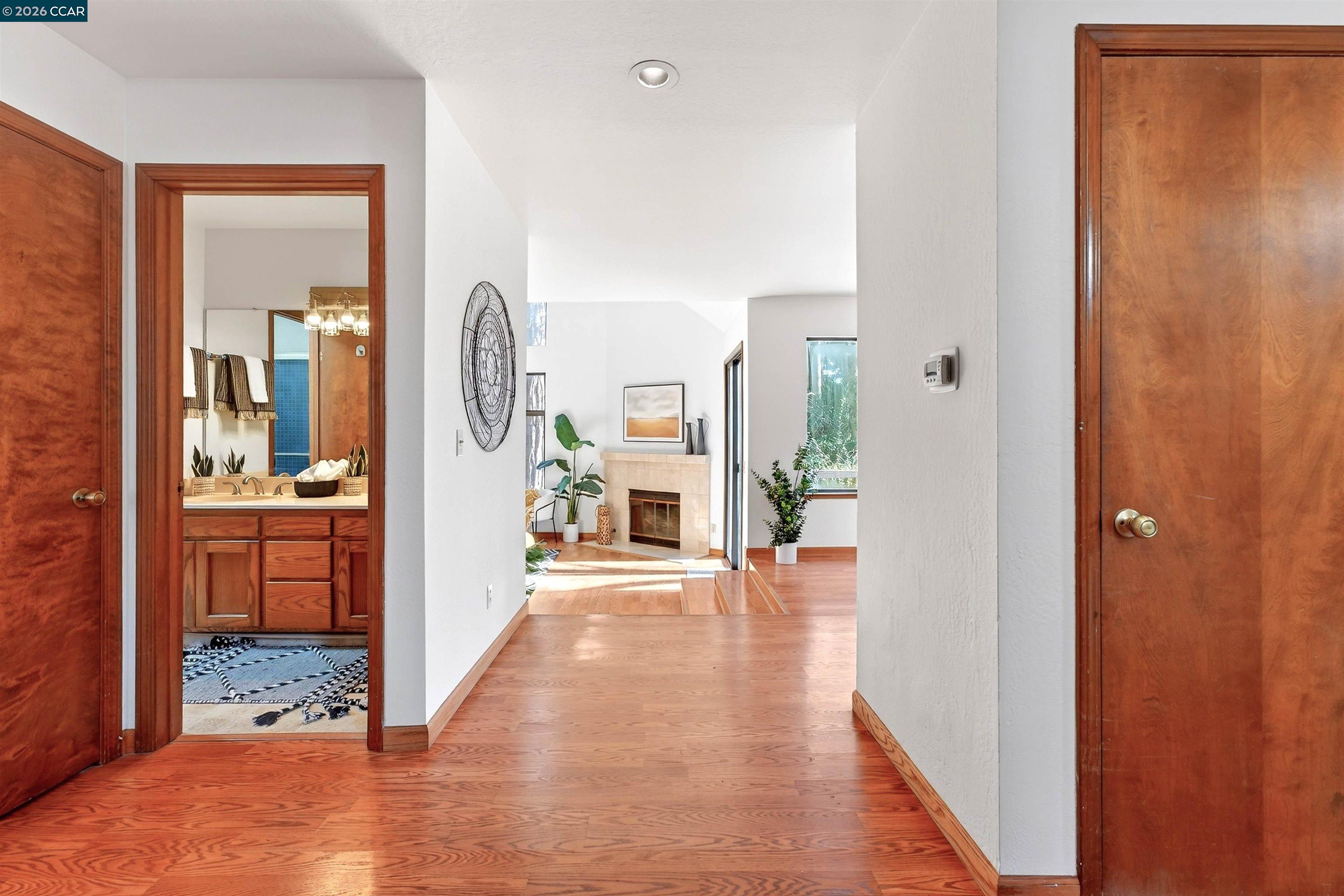 Detail Gallery Image 8 of 36 For 3360 Parker Hill Rd, Santa Rosa,  CA 95404-1743 - 2 Beds | 2 Baths