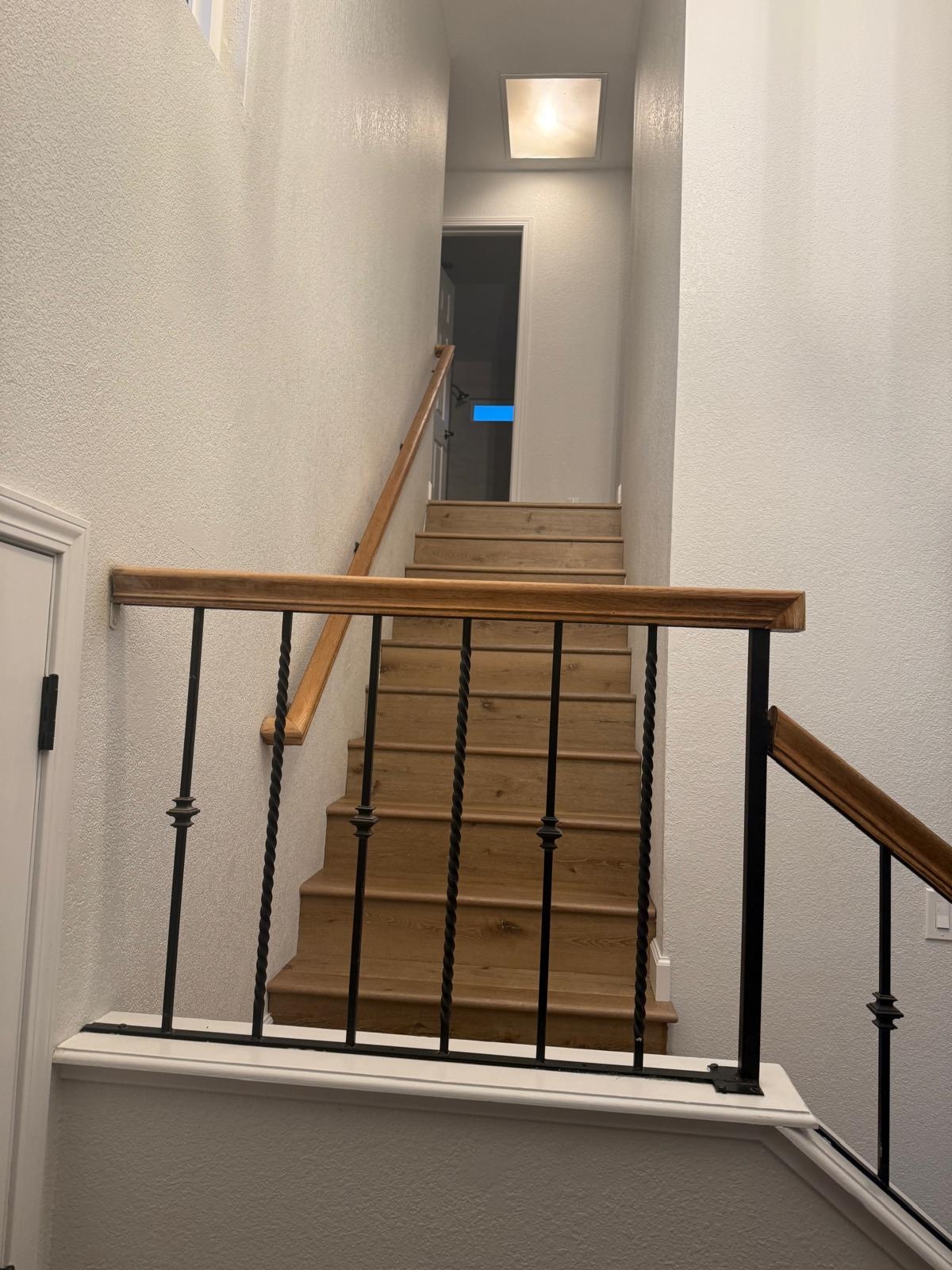 Detail Gallery Image 4 of 12 For 1275 Sweetbrier Pl, Manteca,  CA 95336 - 4 Beds | 2/1 Baths