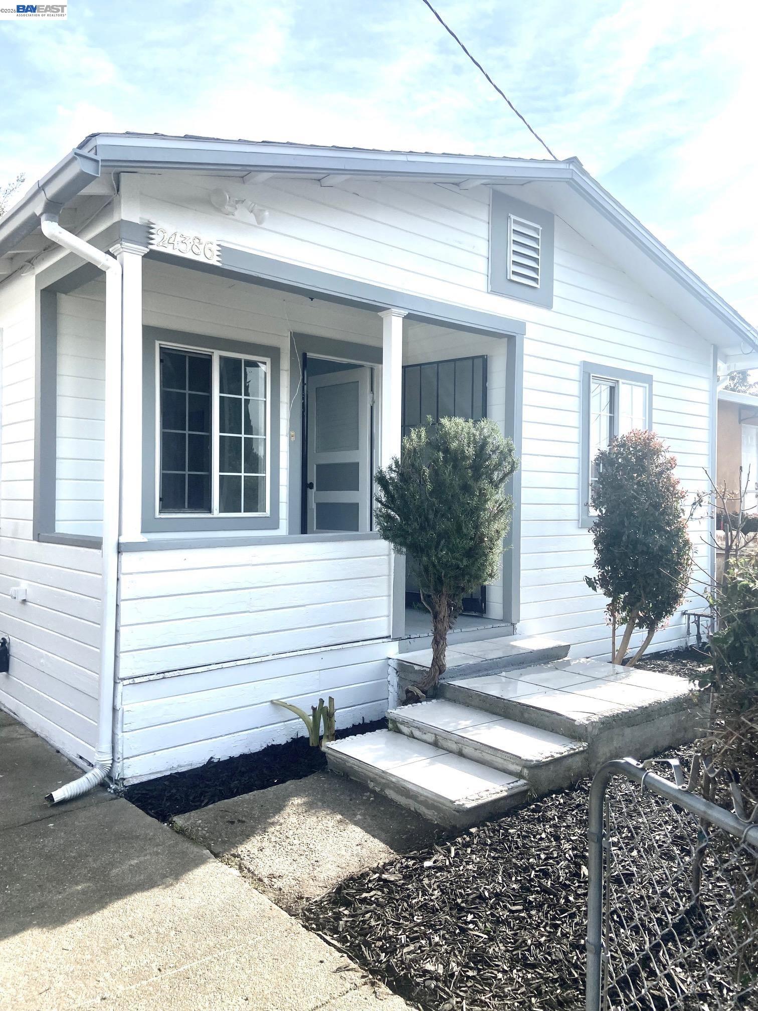 Front Image Thumbnail for BE41122520