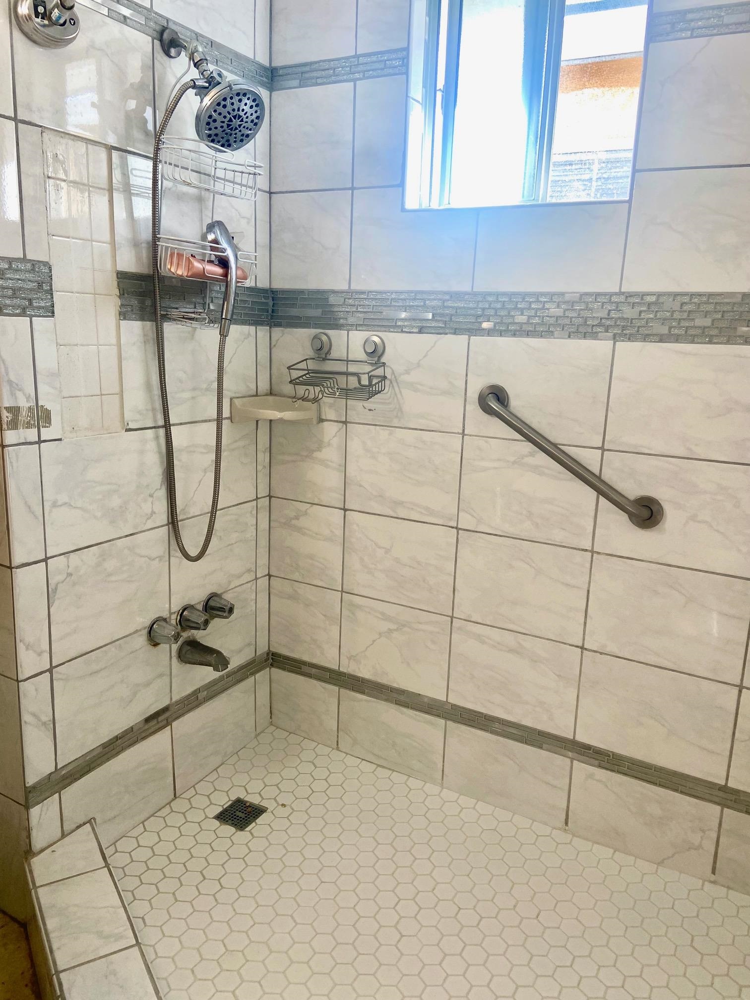 Detail Gallery Image 15 of 19 For 24386 Thomas Ave, Hayward,  CA 94544 - 3 Beds | 1 Baths