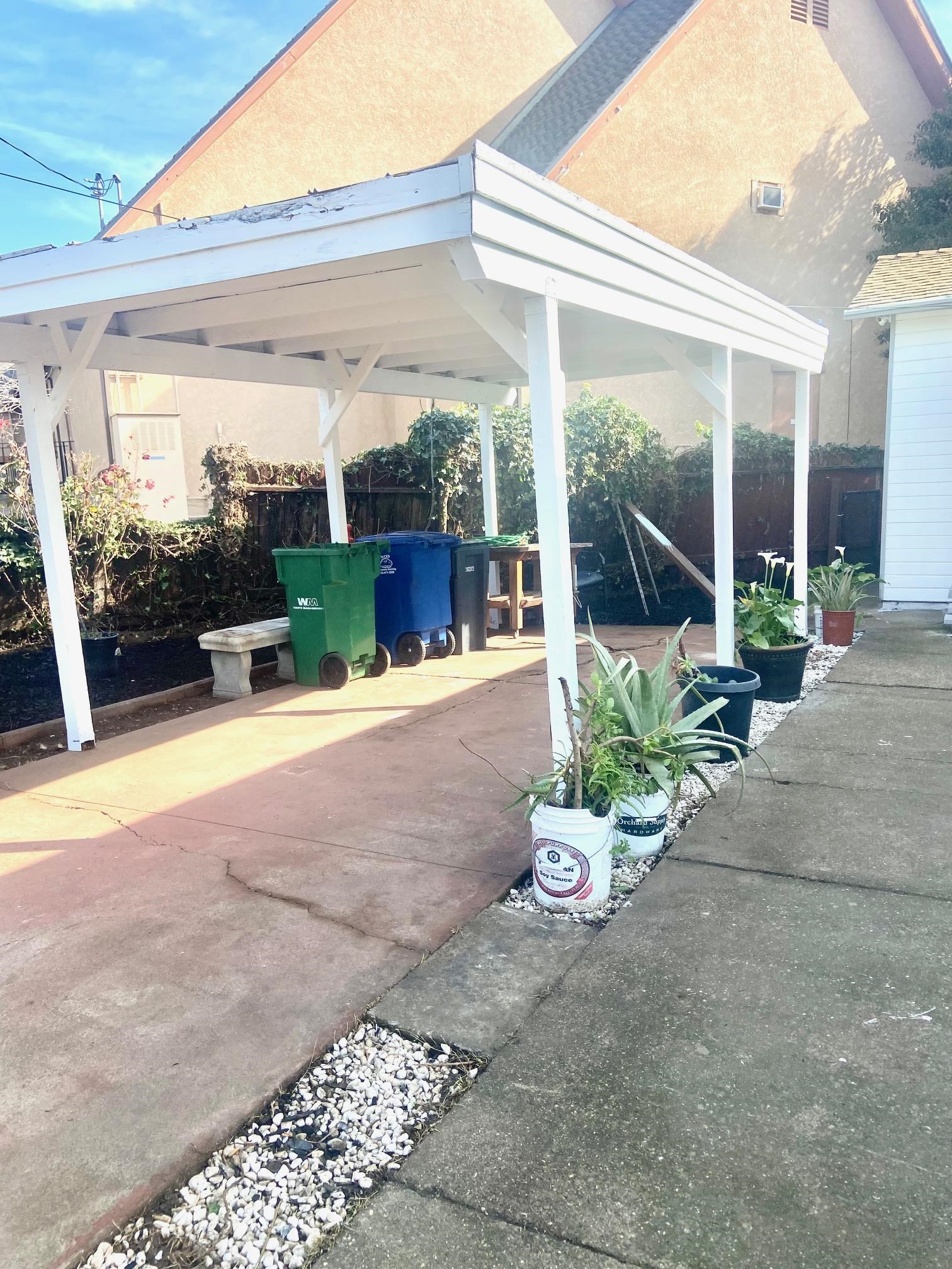 Detail Gallery Image 4 of 19 For 24386 Thomas Ave, Hayward,  CA 94544 - 3 Beds | 1 Baths