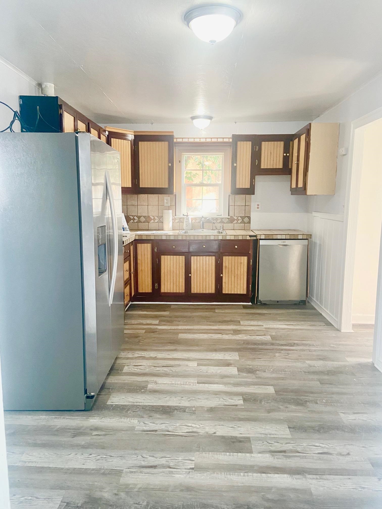 Detail Gallery Image 9 of 19 For 24386 Thomas Ave, Hayward,  CA 94544 - 3 Beds | 1 Baths