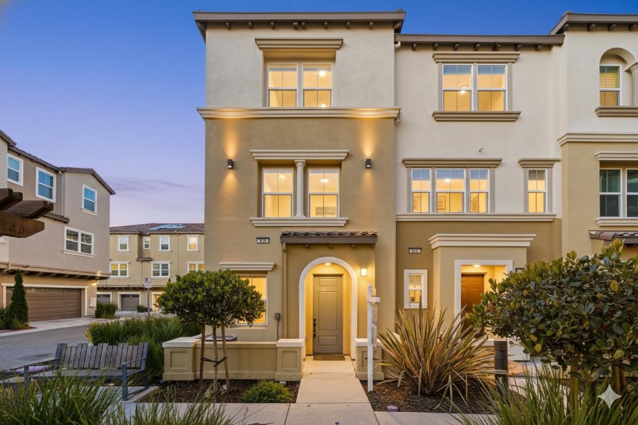 Detail Gallery Image 1 of 53 For 672 Amalfi Loop, Milpitas,  CA 95035 - 3 Beds | 3/1 Baths