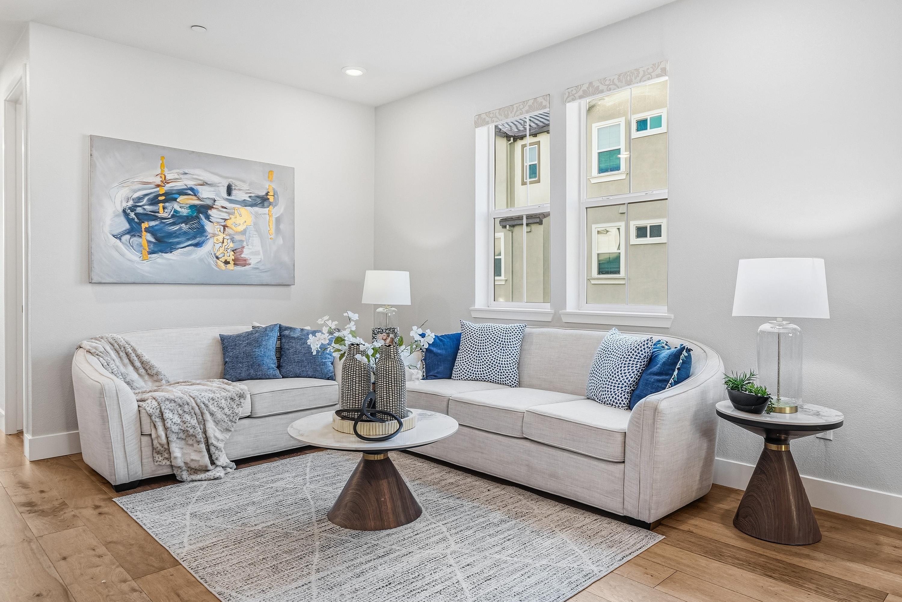 Detail Gallery Image 14 of 53 For 672 Amalfi Loop, Milpitas,  CA 95035 - 3 Beds | 3/1 Baths