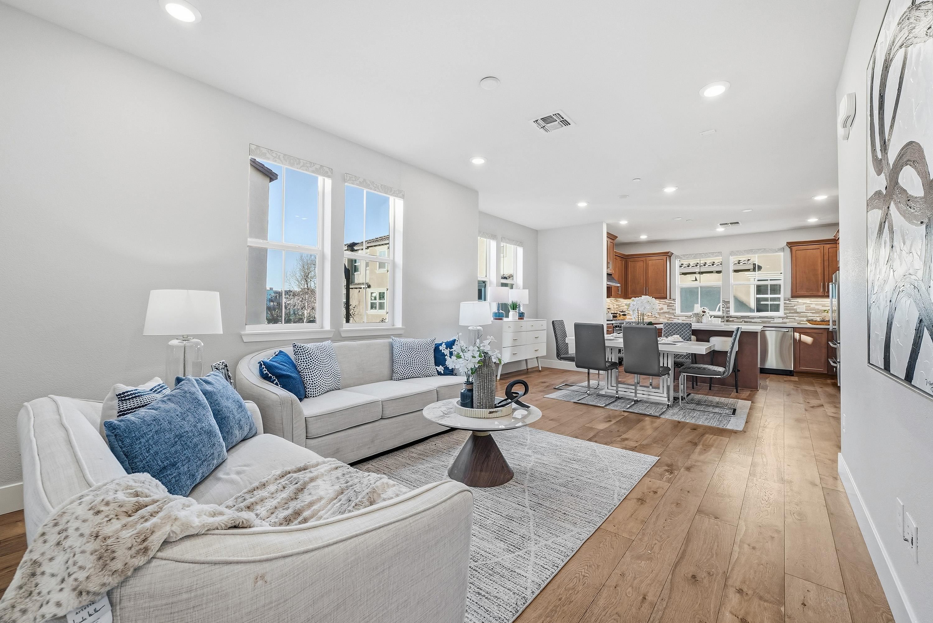 Detail Gallery Image 16 of 53 For 672 Amalfi Loop, Milpitas,  CA 95035 - 3 Beds | 3/1 Baths