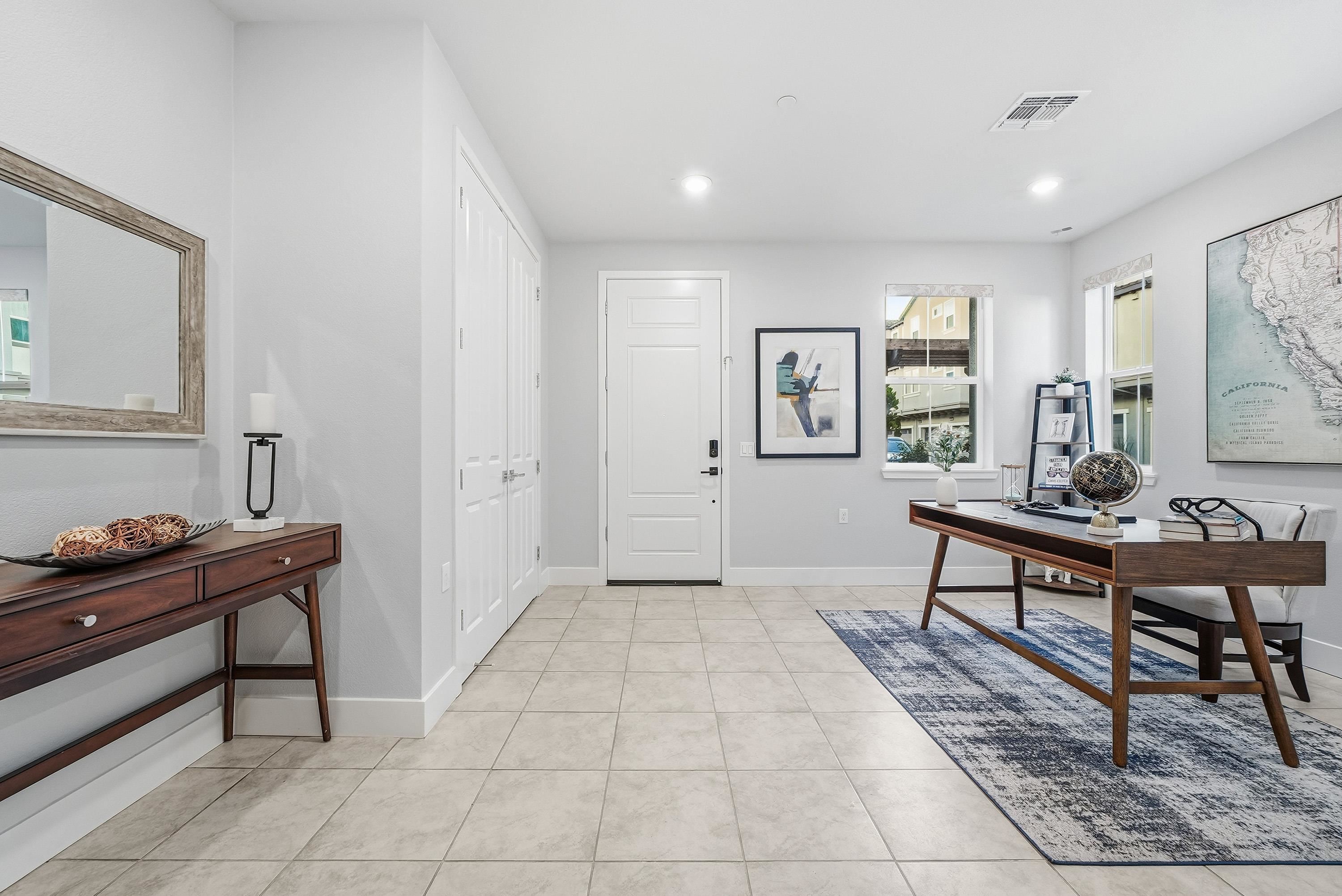 Detail Gallery Image 4 of 53 For 672 Amalfi Loop, Milpitas,  CA 95035 - 3 Beds | 3/1 Baths