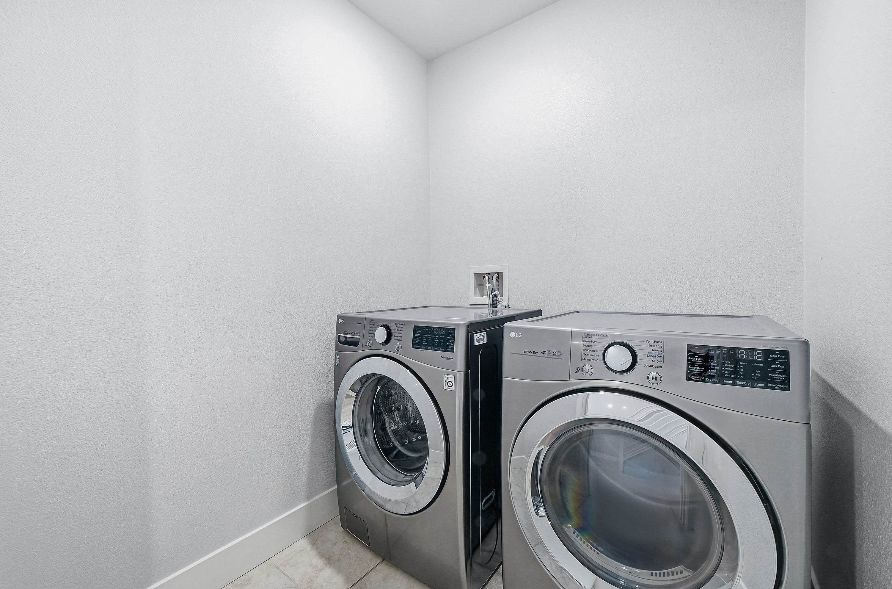 Detail Gallery Image 6 of 53 For 672 Amalfi Loop, Milpitas,  CA 95035 - 3 Beds | 3/1 Baths