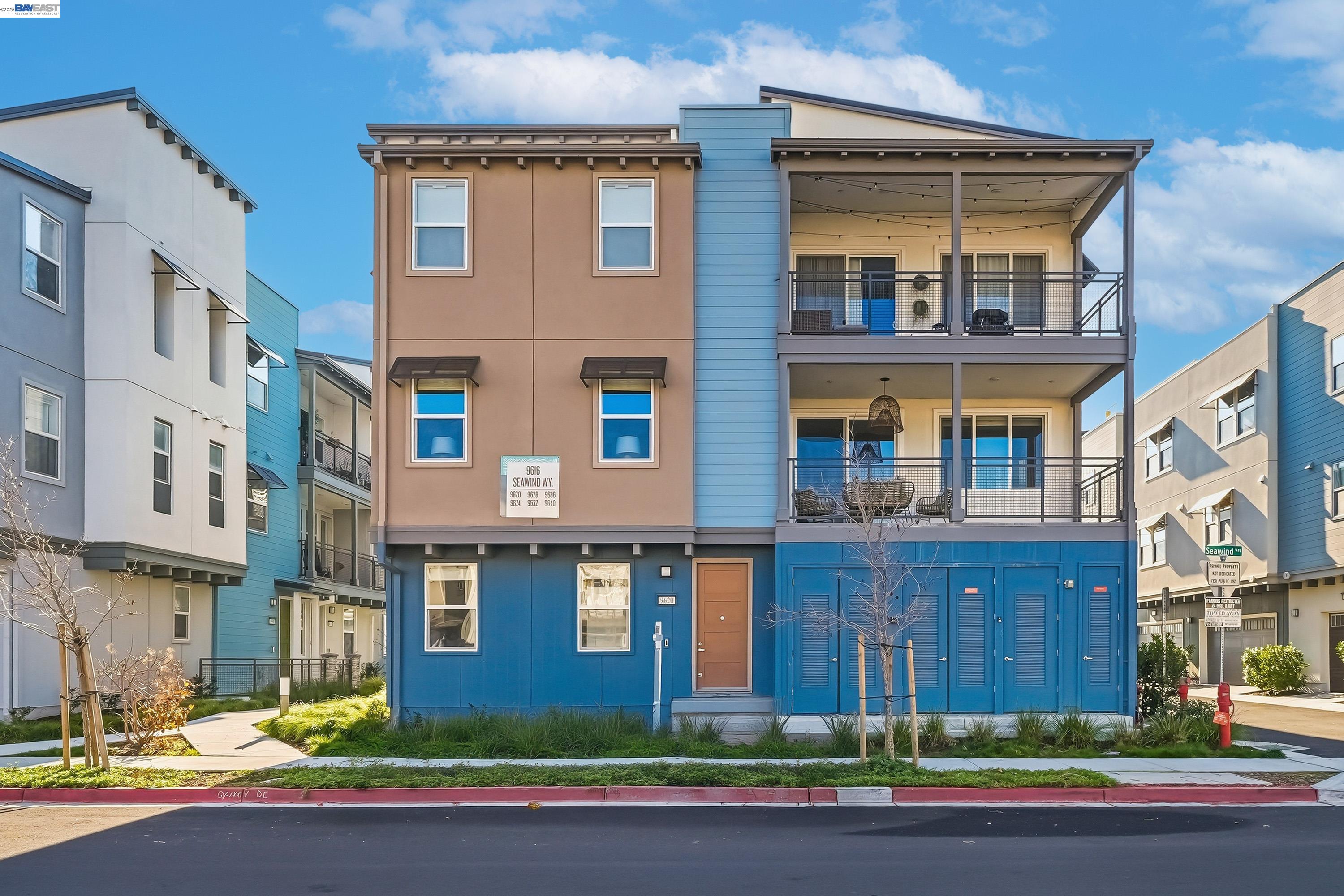 Front Image Thumbnail for BE41122522