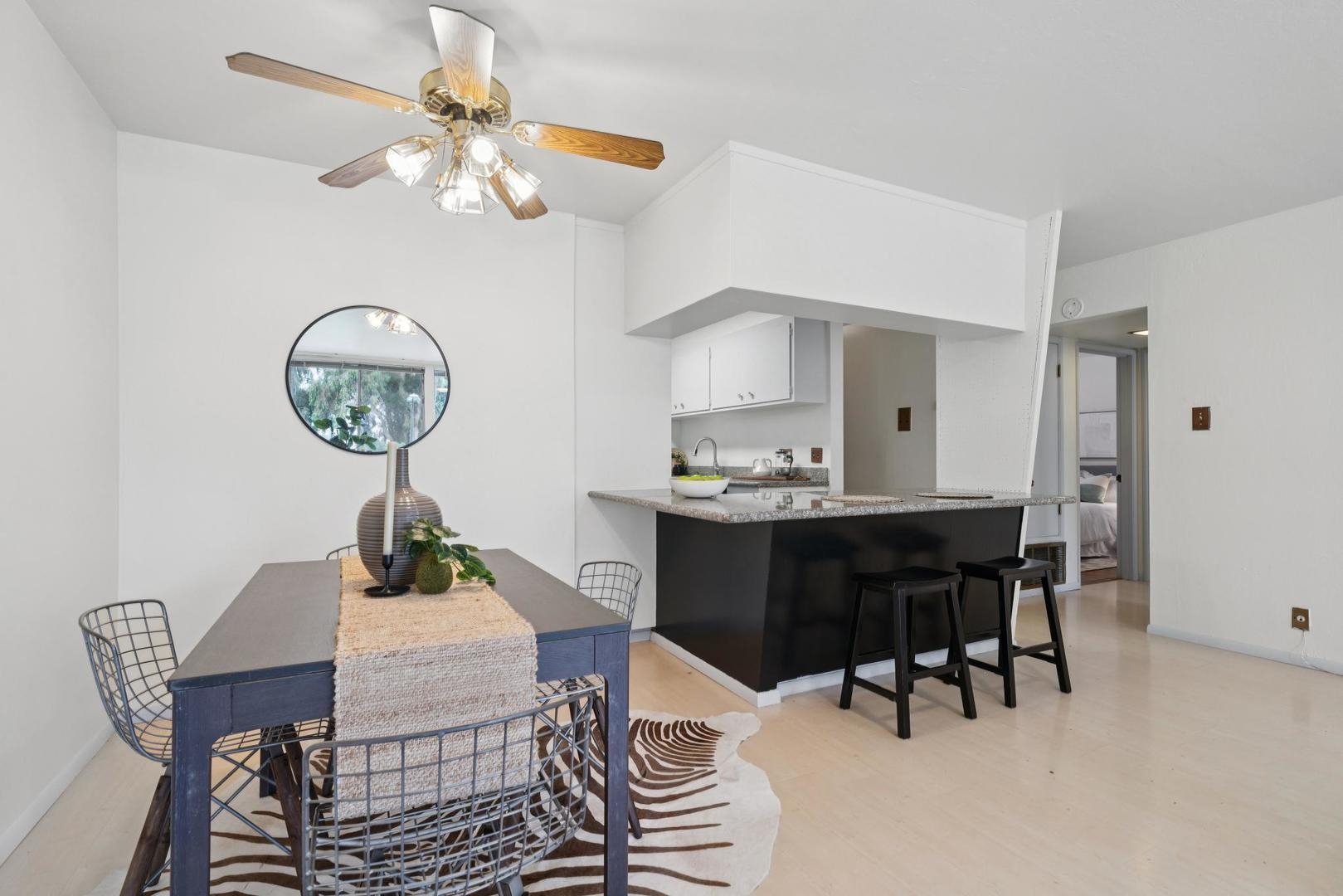 Photo #8: 41122525 Listing: Photo #8