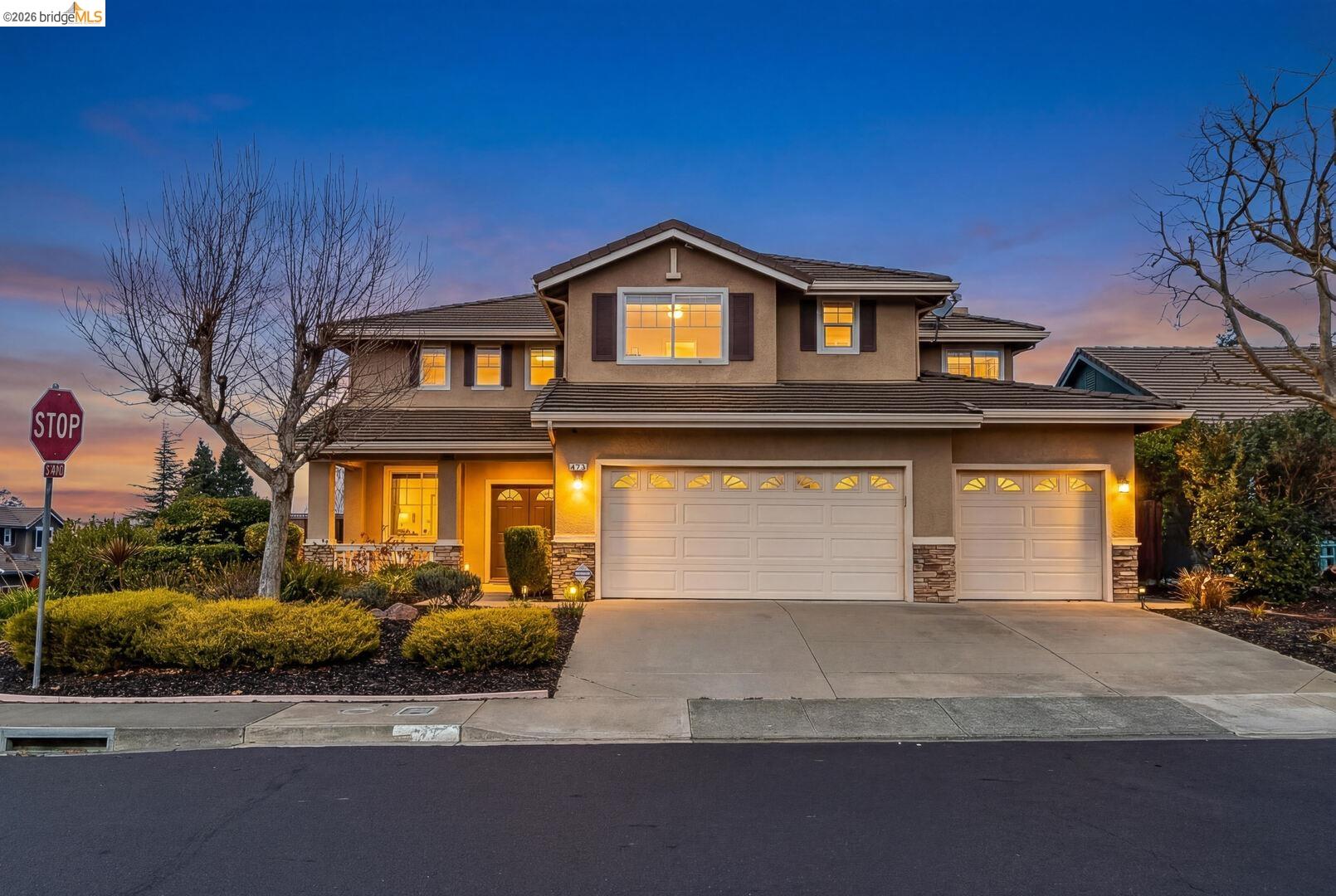 Front Image Thumbnail for EB41122526