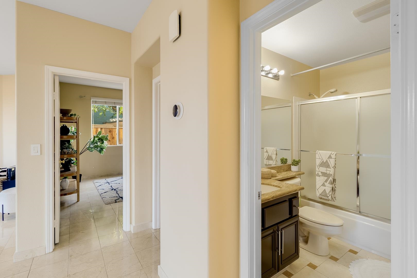 Detail Gallery Image 15 of 52 For 473 Mccall Dr, Benicia,  CA 94510 - 5 Beds | 3 Baths