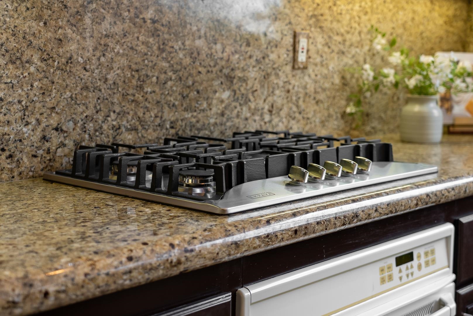 Detail Gallery Image 20 of 52 For 473 Mccall Dr, Benicia,  CA 94510 - 5 Beds | 3 Baths