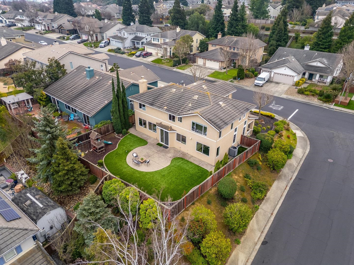 Detail Gallery Image 49 of 52 For 473 Mccall Dr, Benicia,  CA 94510 - 5 Beds | 3 Baths