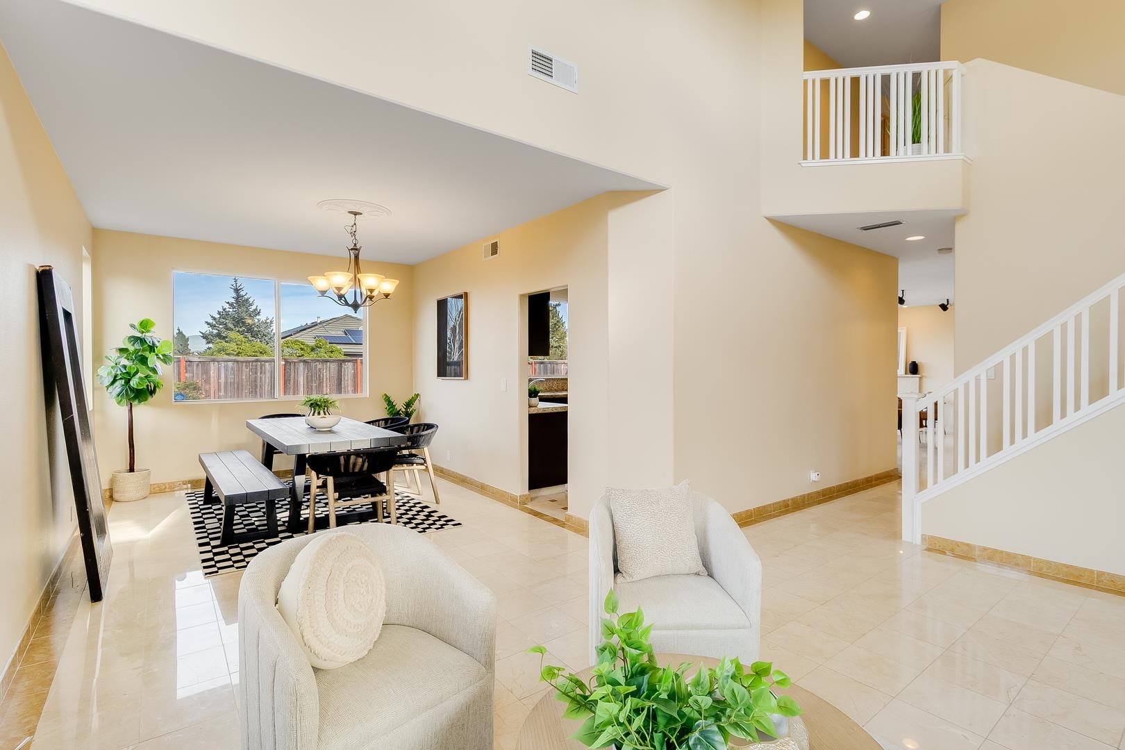 Detail Gallery Image 9 of 52 For 473 Mccall Dr, Benicia,  CA 94510 - 5 Beds | 3 Baths