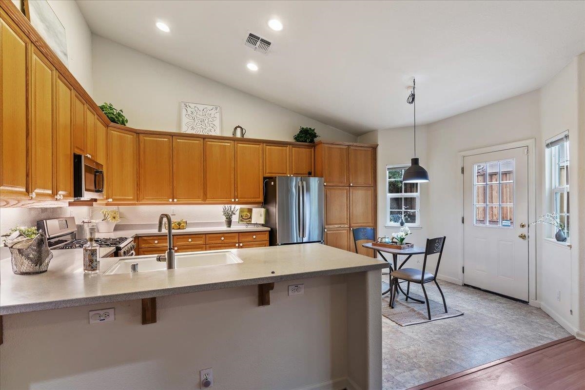 Detail Gallery Image 16 of 41 For 1517 Buena Vista St, Brentwood,  CA 94513 - 5 Beds | 3 Baths