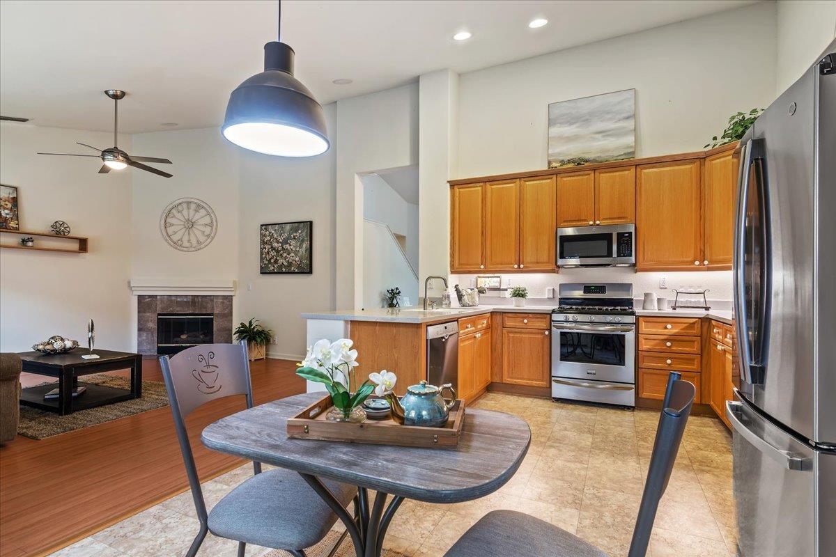 Detail Gallery Image 18 of 41 For 1517 Buena Vista St, Brentwood,  CA 94513 - 5 Beds | 3 Baths