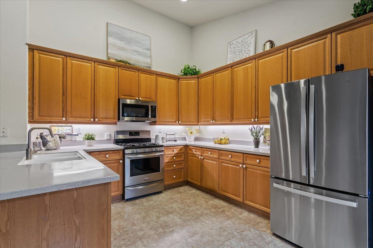 Detail Gallery Image 19 of 41 For 1517 Buena Vista St, Brentwood,  CA 94513 - 5 Beds | 3 Baths