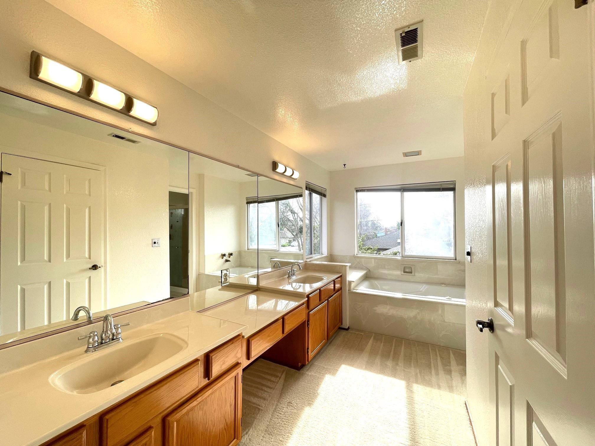 Detail Gallery Image 17 of 21 For 4176 Bell Common, Fremont,  CA 94536 - 3 Beds | 2/1 Baths