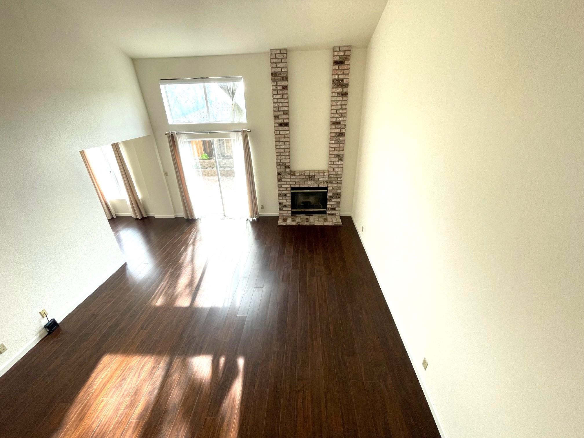 Detail Gallery Image 3 of 21 For 4176 Bell Common, Fremont,  CA 94536 - 3 Beds | 2/1 Baths