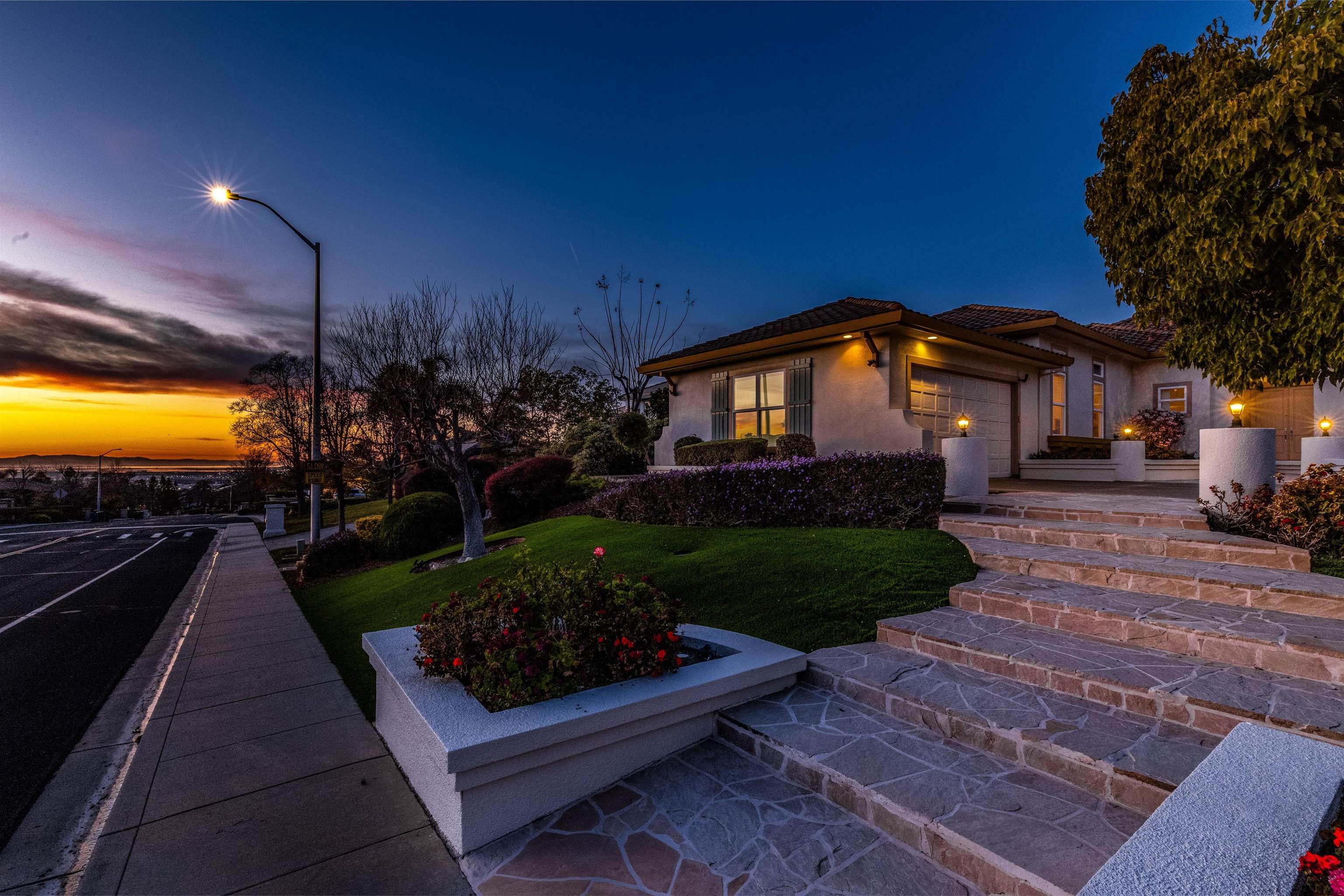 Detail Gallery Image 13 of 60 For 47664 Avalon Heights Ter, Fremont,  CA 94539 - 4 Beds | 3/1 Baths