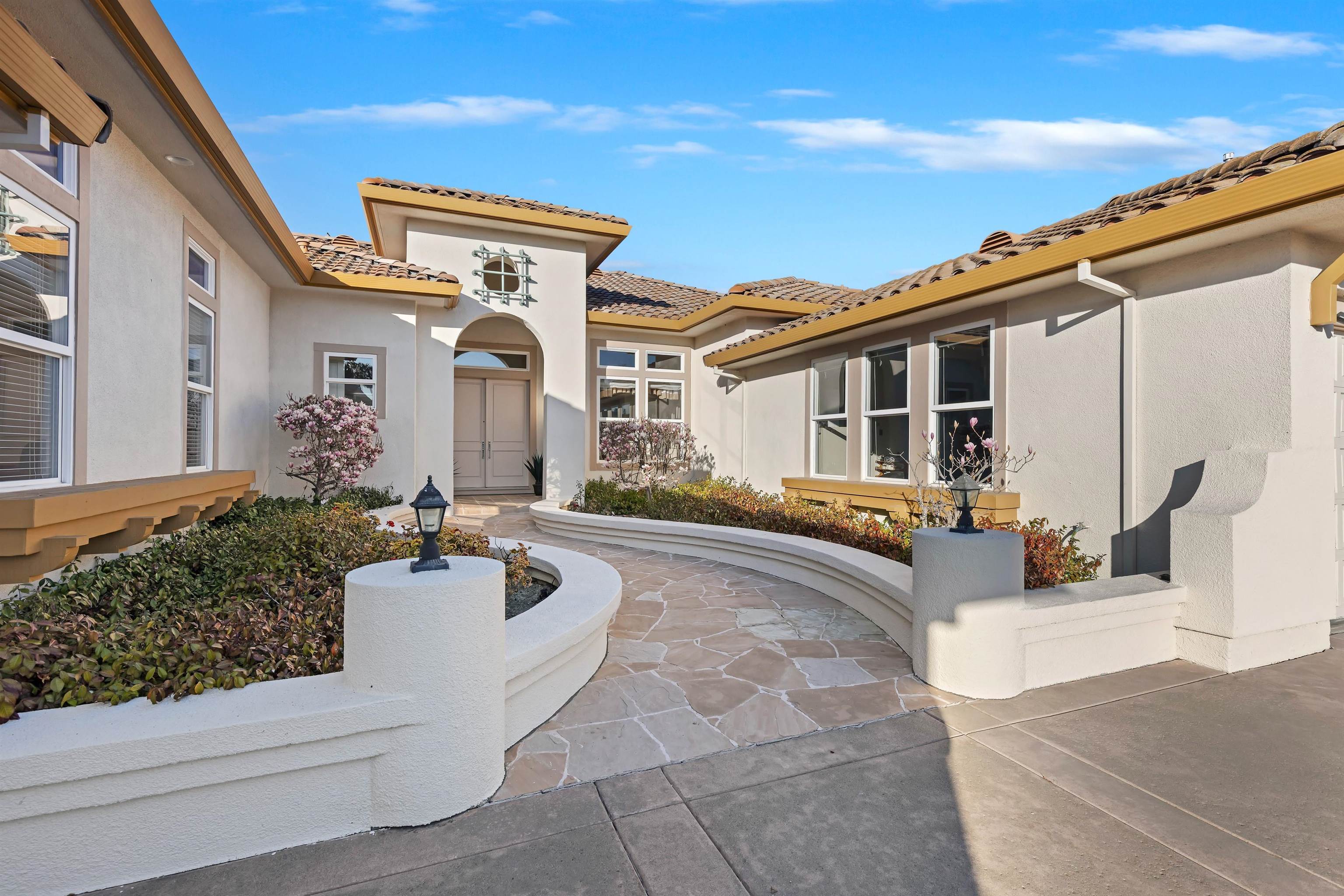 Detail Gallery Image 14 of 60 For 47664 Avalon Heights Ter, Fremont,  CA 94539 - 4 Beds | 3/1 Baths