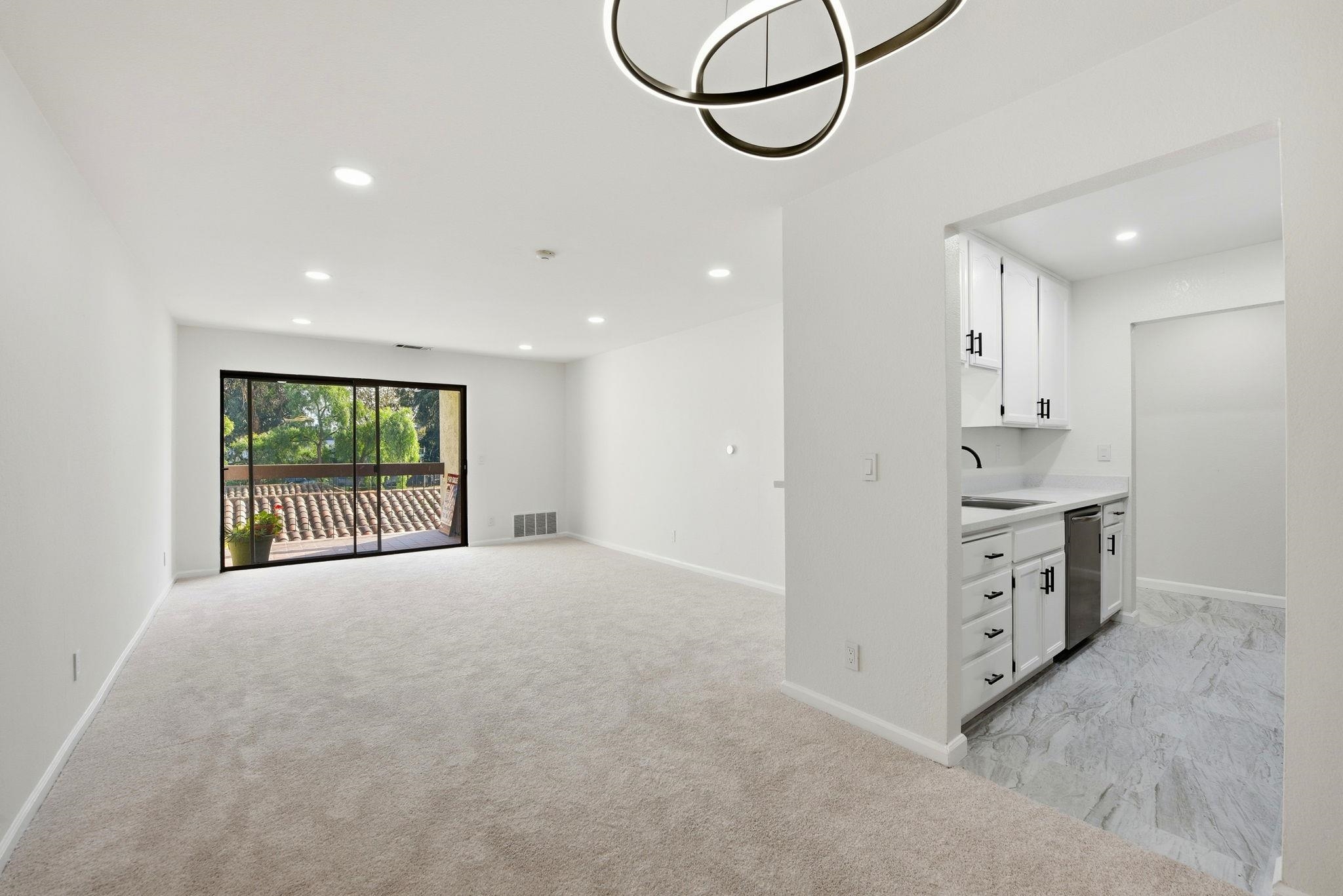 Photo #11: 41122532 Listing: Photo #11