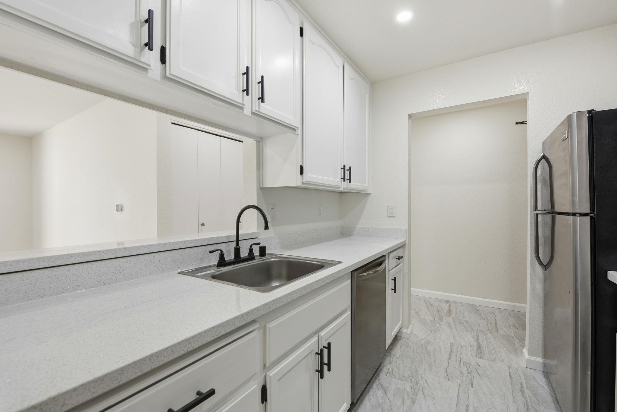Detail Gallery Image 6 of 50 For 39997 Cedar Blvd #248,  Newark,  CA 94560 - 3 Beds | 2 Baths