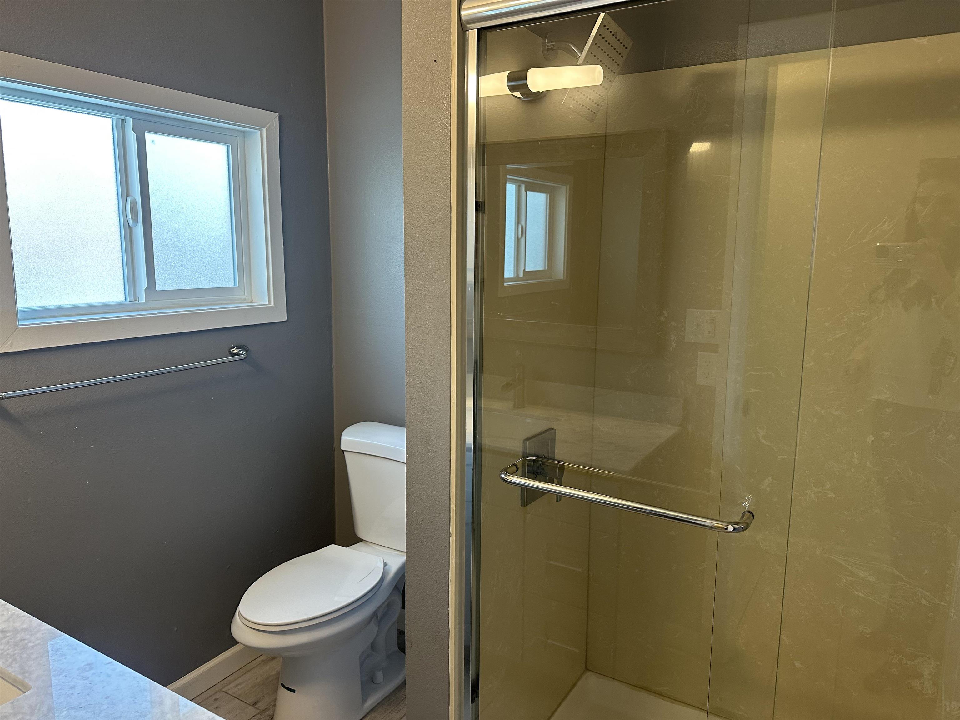 Detail Gallery Image 11 of 18 For 1464 35th Ave, Oakland,  CA 94601 - 3 Beds | 2 Baths