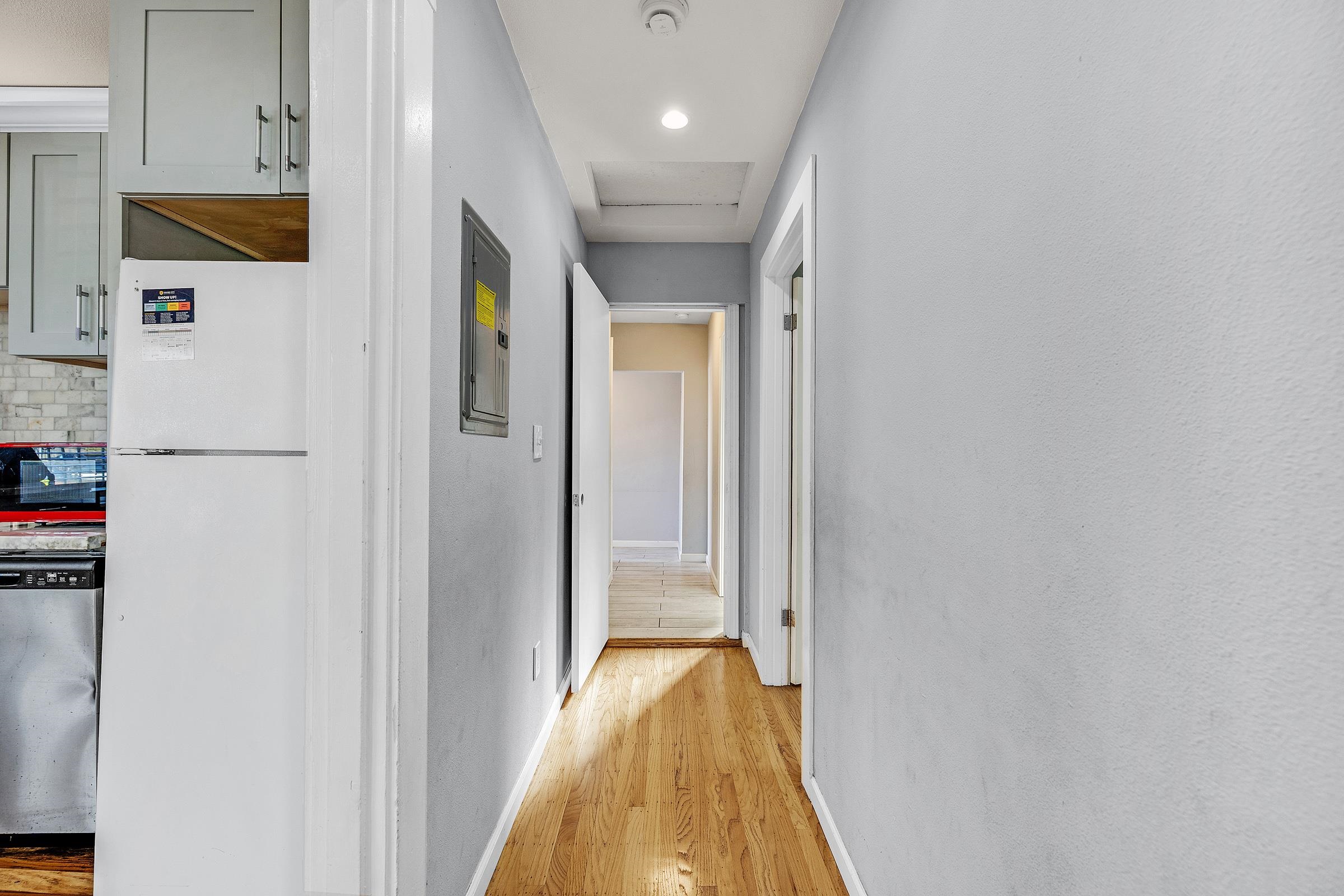 Detail Gallery Image 14 of 35 For 1464 35th Ave, Oakland,  CA 94601 - 3 Beds | 2 Baths