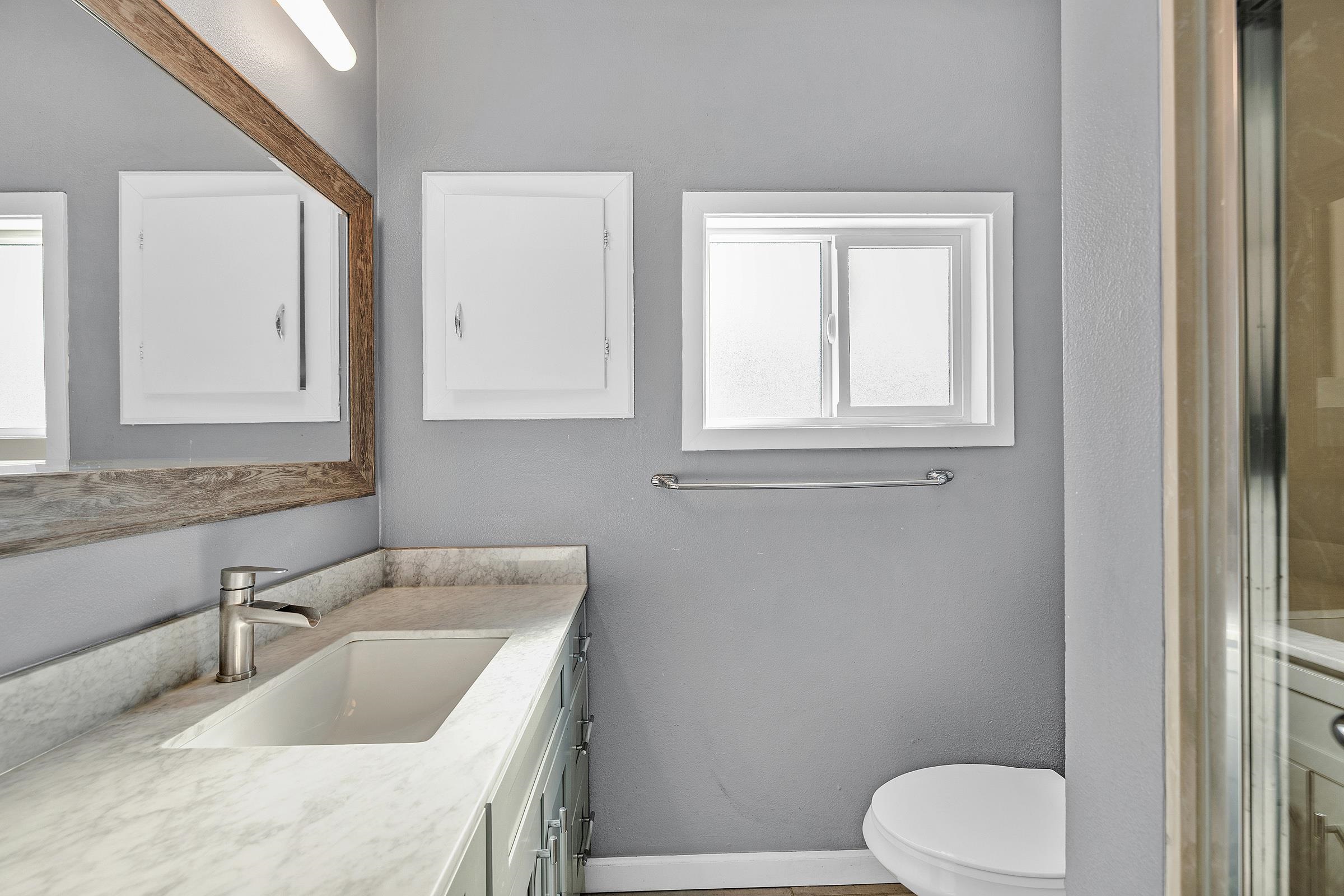 Detail Gallery Image 21 of 35 For 1464 35th Ave, Oakland,  CA 94601 - 3 Beds | 2 Baths