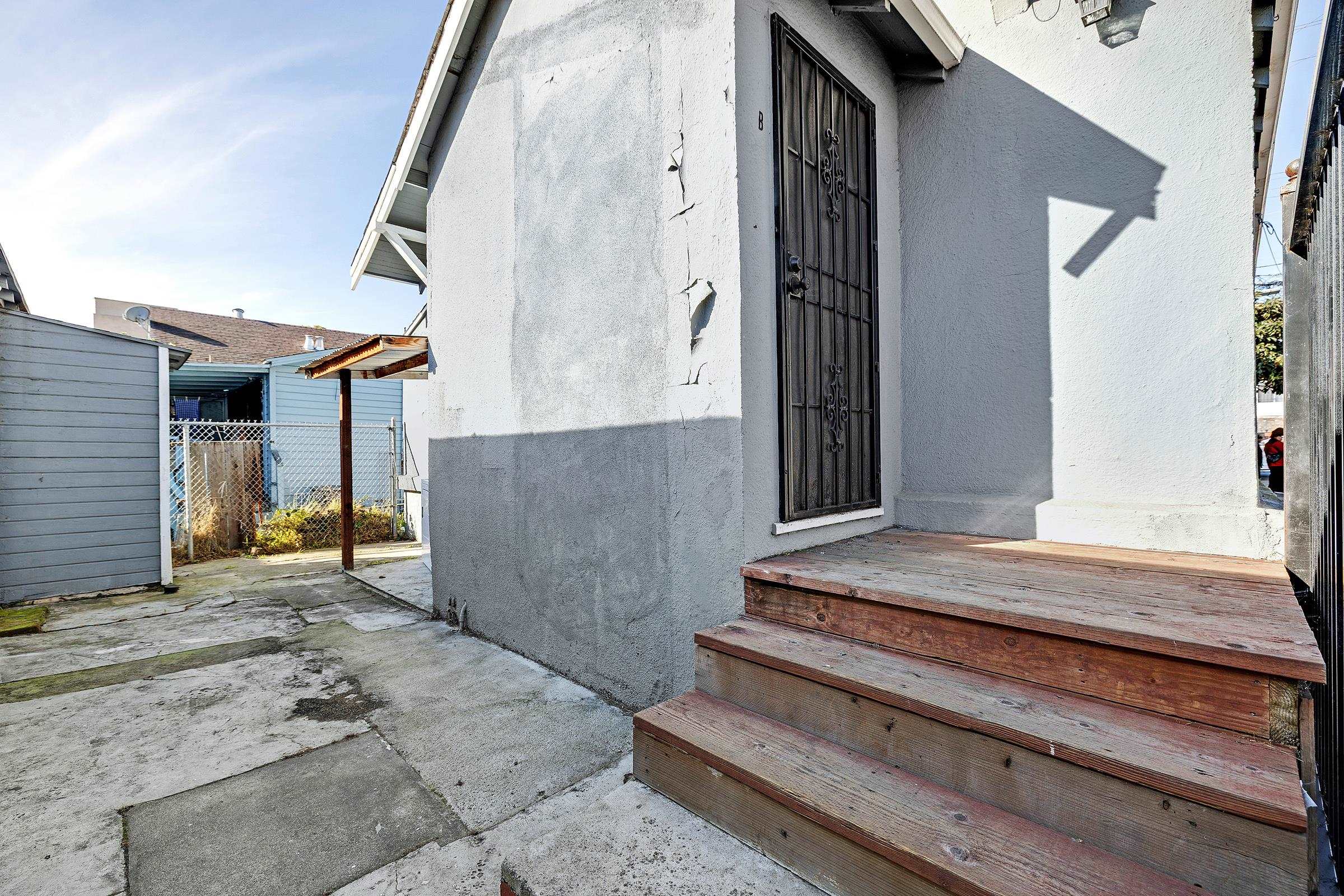 Detail Gallery Image 26 of 35 For 1464 35th Ave, Oakland,  CA 94601 - 3 Beds | 2 Baths