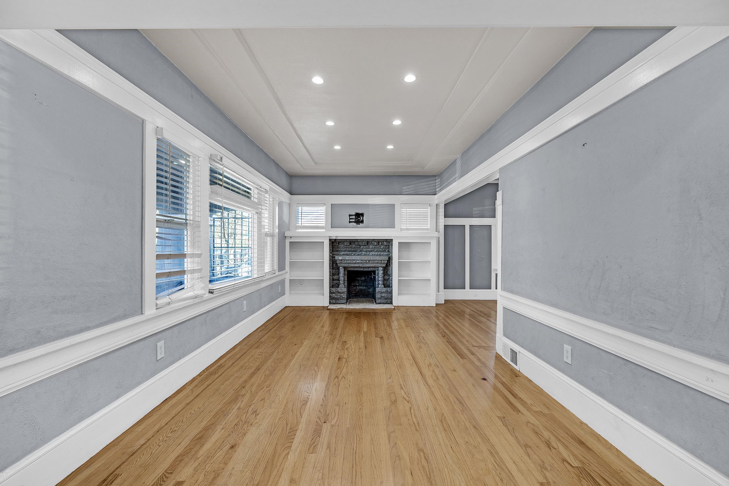 Detail Gallery Image 6 of 35 For 1464 35th Ave, Oakland,  CA 94601 - 3 Beds | 2 Baths