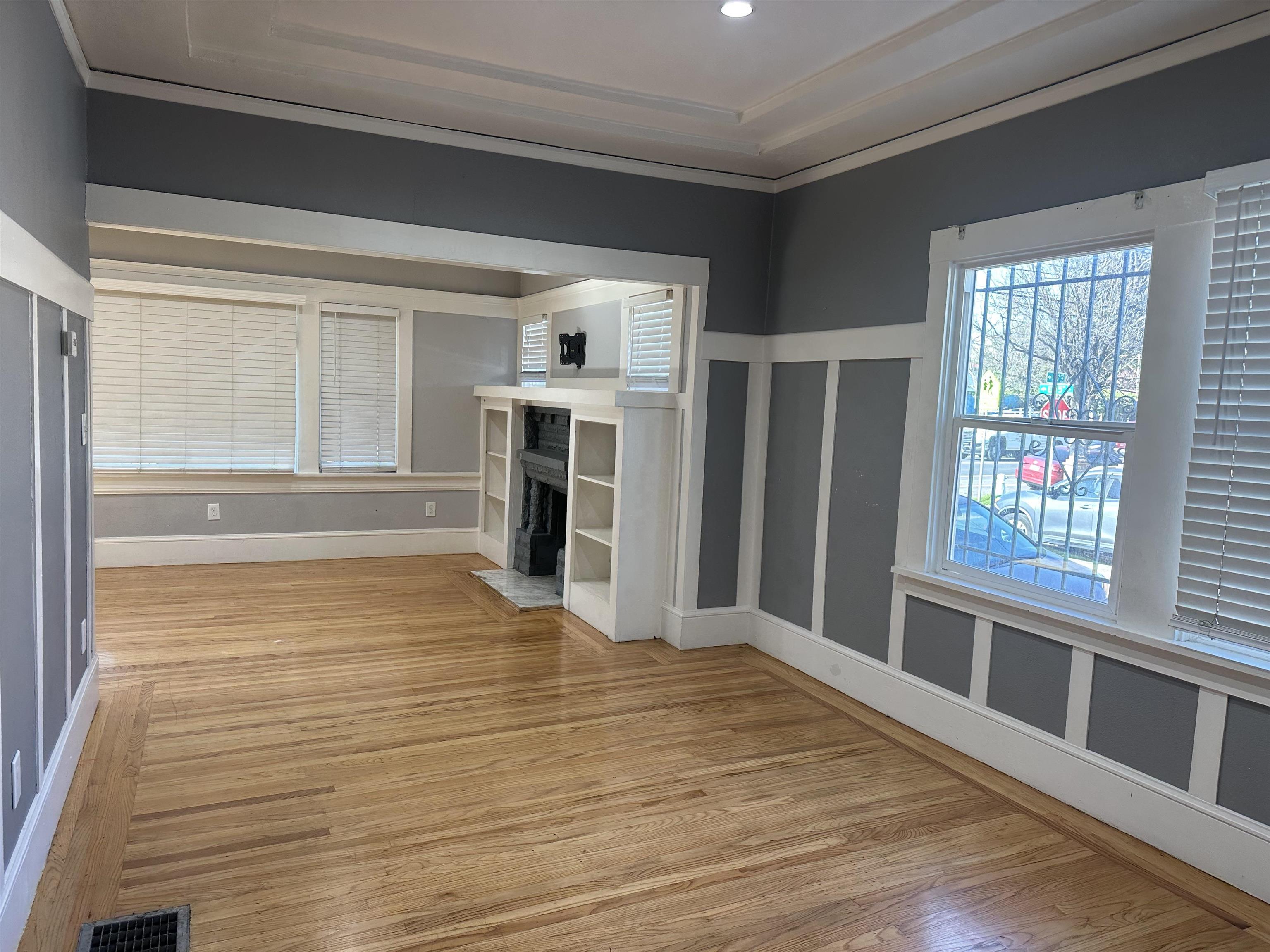 Detail Gallery Image 7 of 18 For 1464 35th Ave, Oakland,  CA 94601 - 3 Beds | 2 Baths