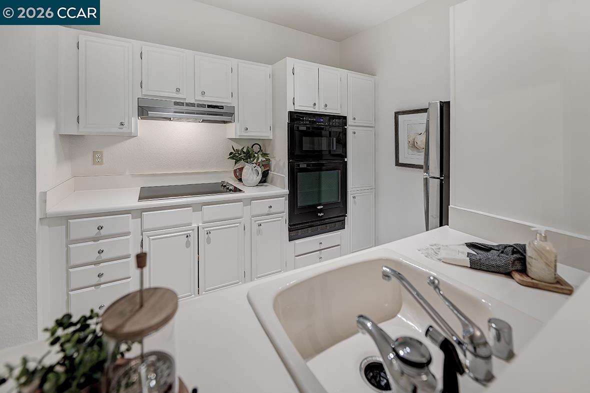 Photo #2: 41122538 Listing: Photo #2