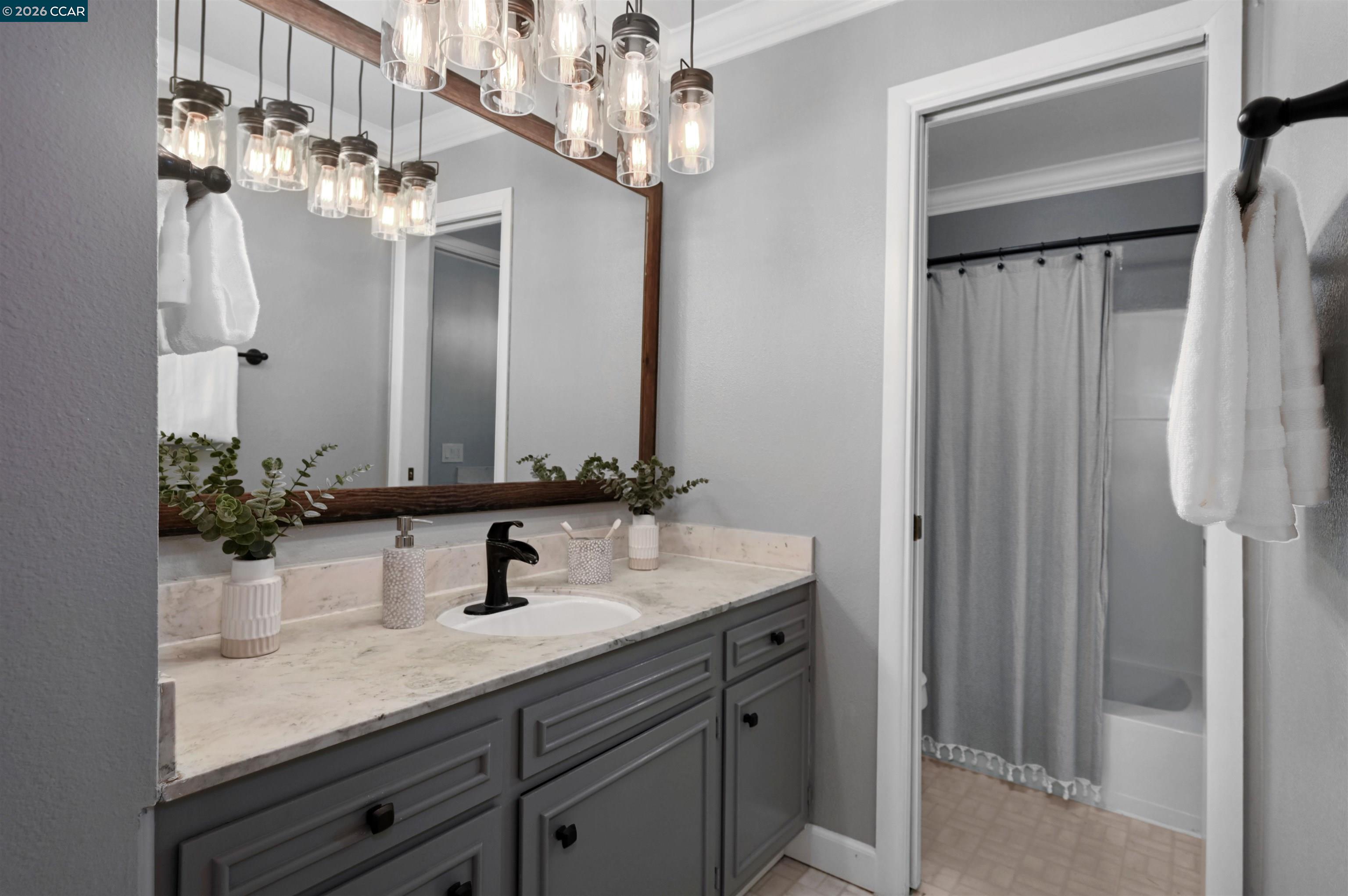 Photo #8: 41122539 Listing: Photo #8