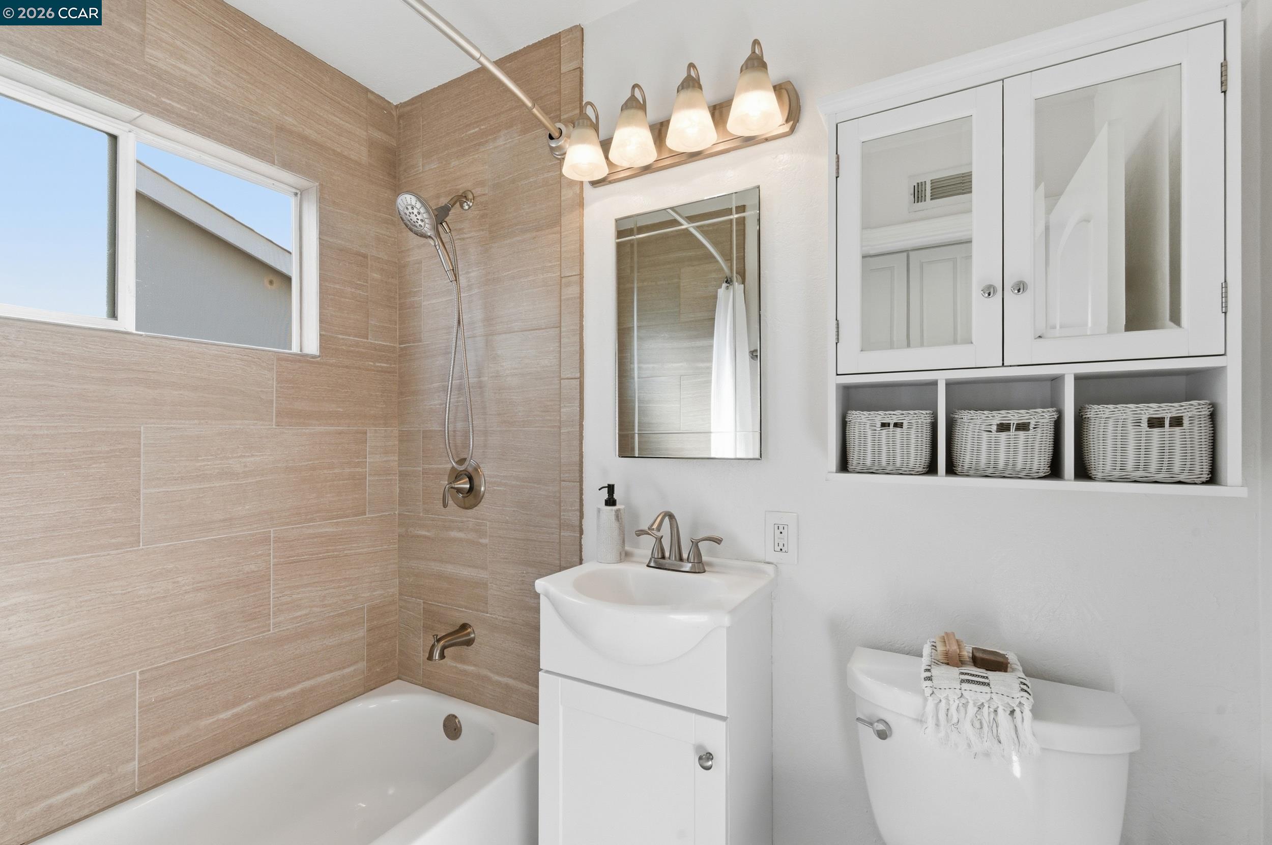 Detail Gallery Image 30 of 50 For 31565 Medinah St, Hayward,  CA 94544 - 3 Beds | 2 Baths