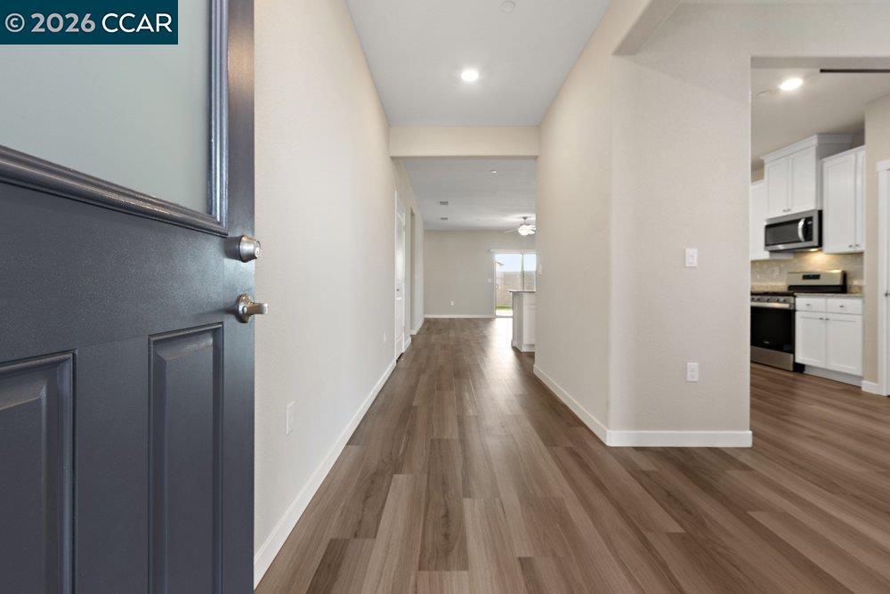 Detail Gallery Image 3 of 35 For 4395 Canada Way, Rio Vista,  CA 94571 - 3 Beds | 2 Baths