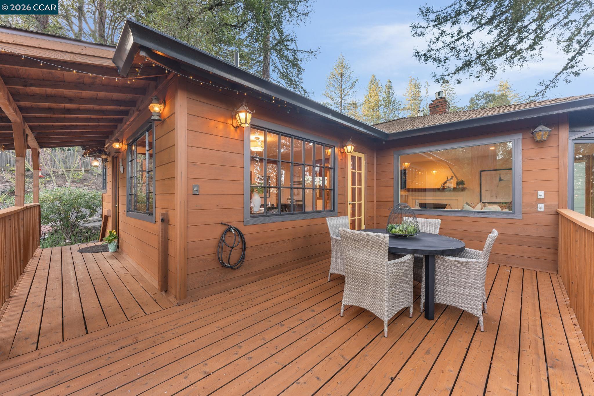 Detail Gallery Image 21 of 50 For 11 Los Conejos, Orinda,  CA 94563-2214 - 3 Beds | 2/1 Baths